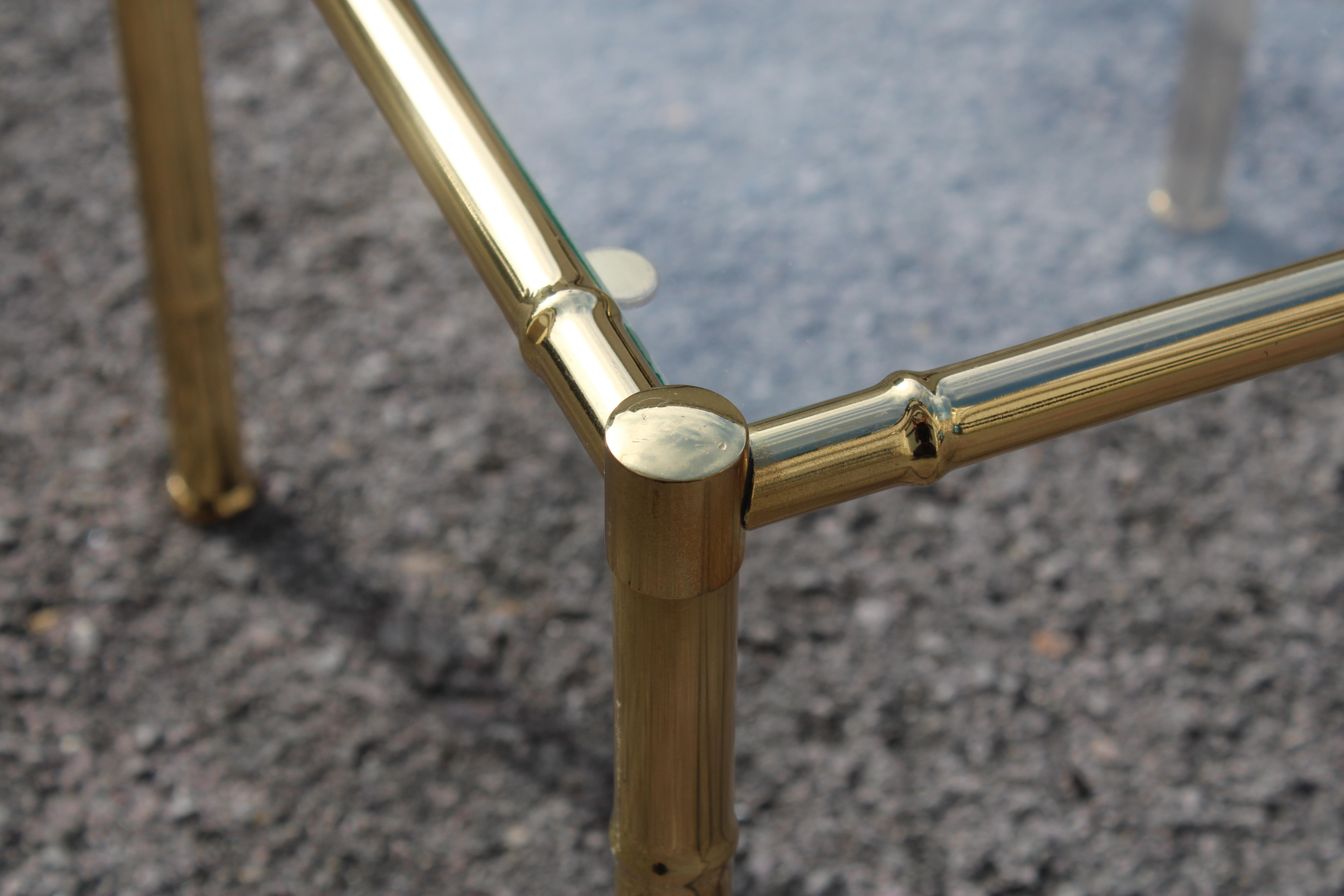 Kleiner Tavolino Quadrato in Ottone finto Bambù Italia 1970 (Minimalistisch) im Angebot