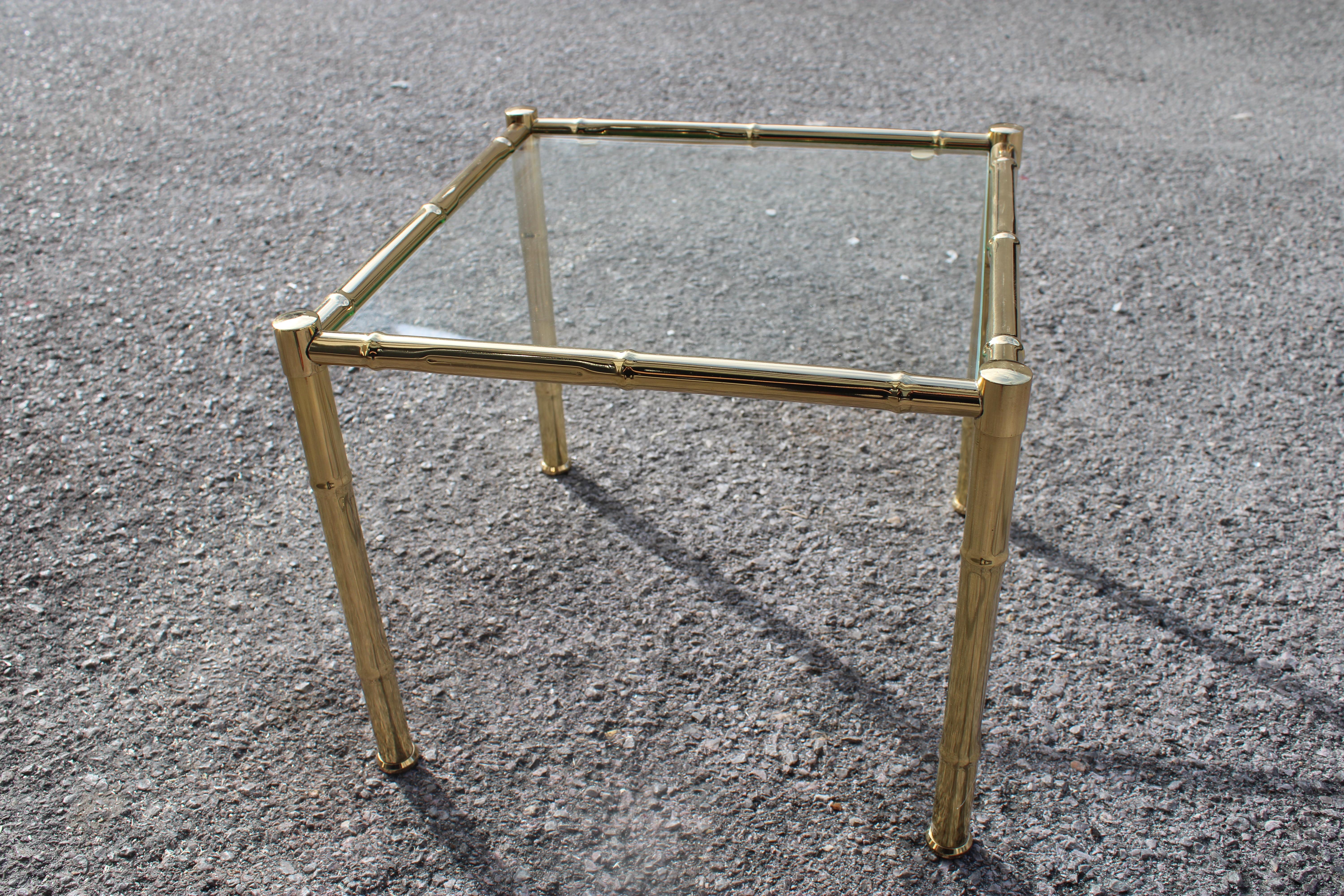 Kleiner Tavolino Quadrato in Ottone finto Bambù Italia 1970 (Messing) im Angebot