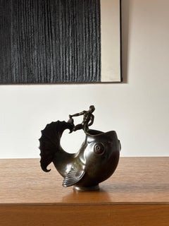 Pichet en bronze de Just Andersen chasseur et poisson