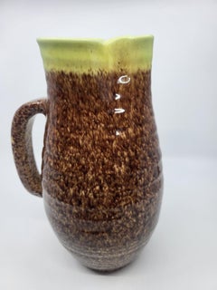 Pichet Poterie d' Accolay en céramique émaillée Marron et Jaune France 1970