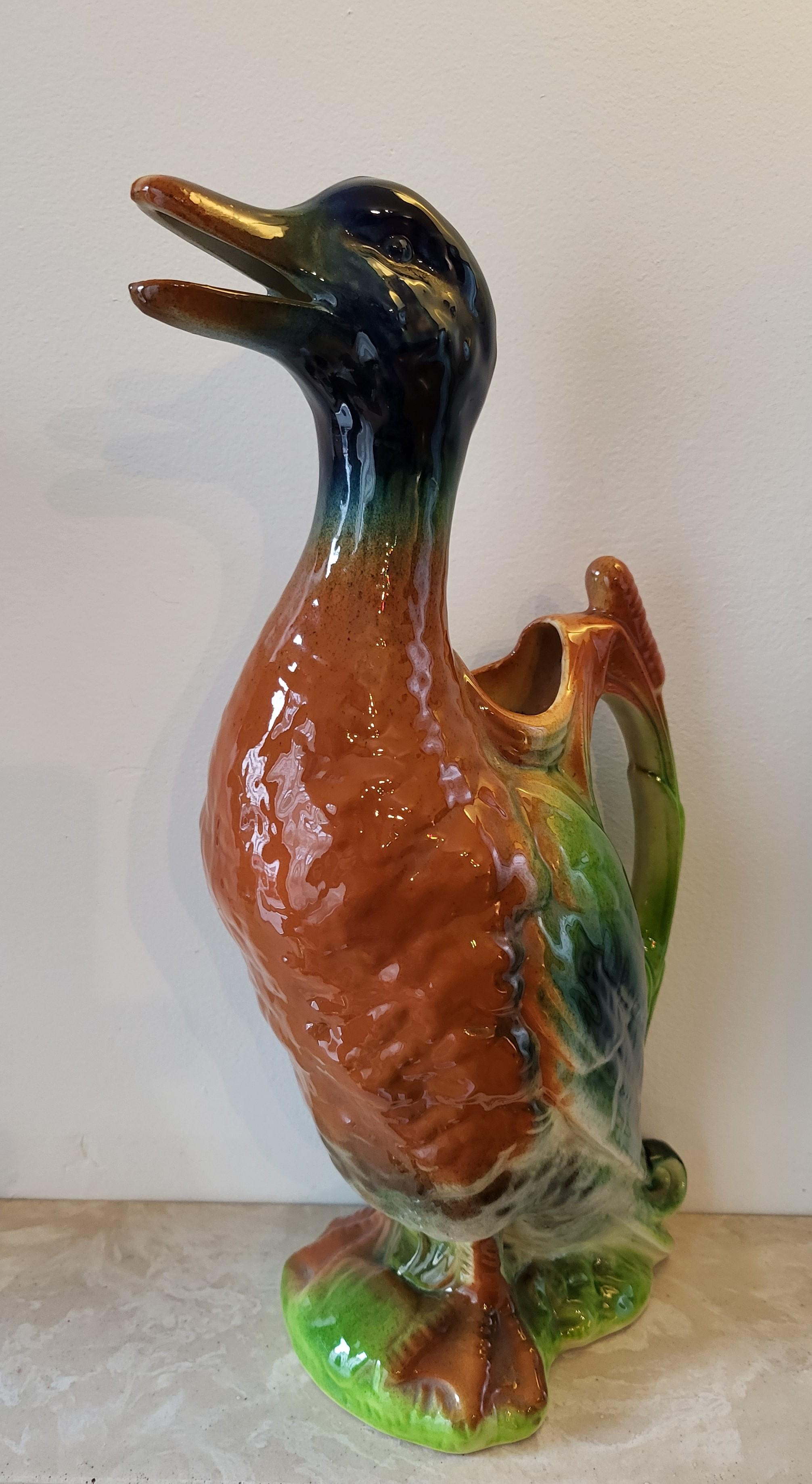 Pichet Saint Clément canard en majolique Française, design Art Nouveau 19ième 3