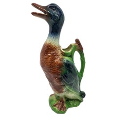 Pichet Saint Clément canard en majolique Française, design Art Nouveau 19ième