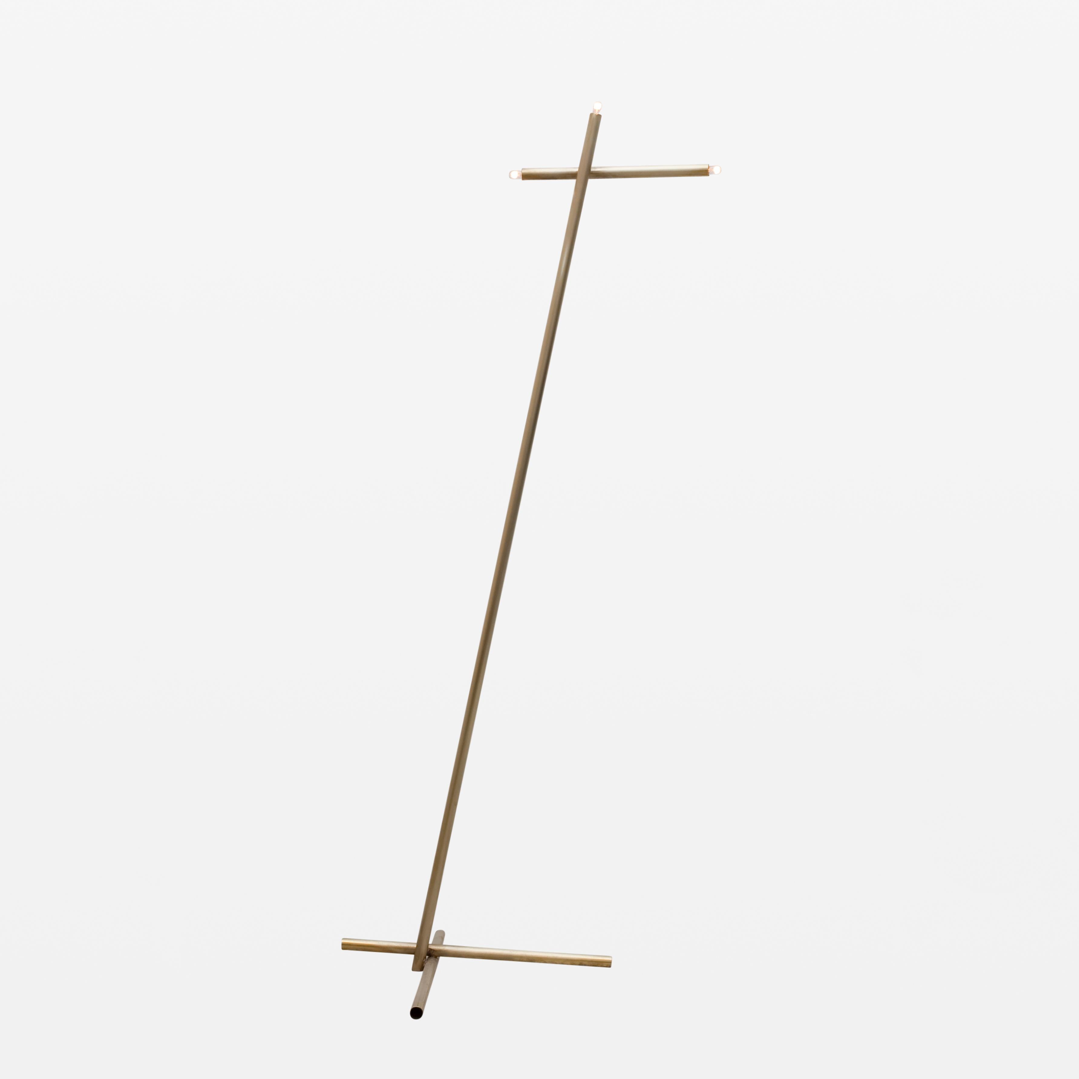 Americano Lampada da terra Pick Up Stick in ottone di Cam Crockford in vendita