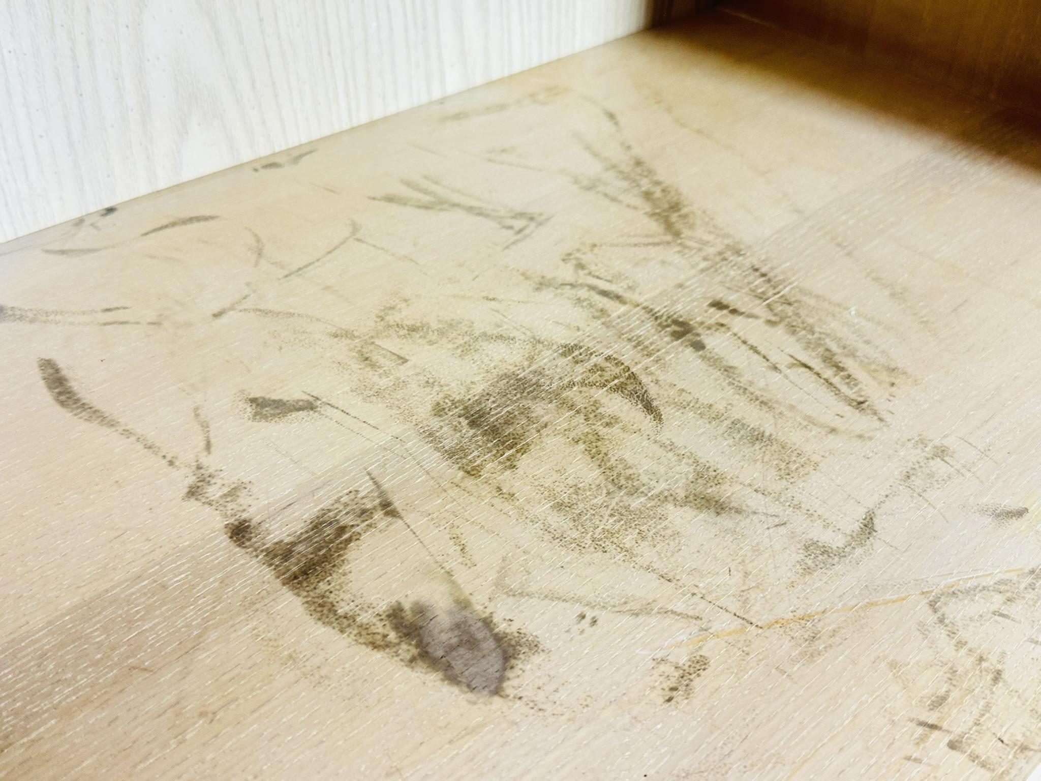 Comò Highboy in legno di Oak Oak decapato con 3 cassetti e uno scaffale in vendita 12