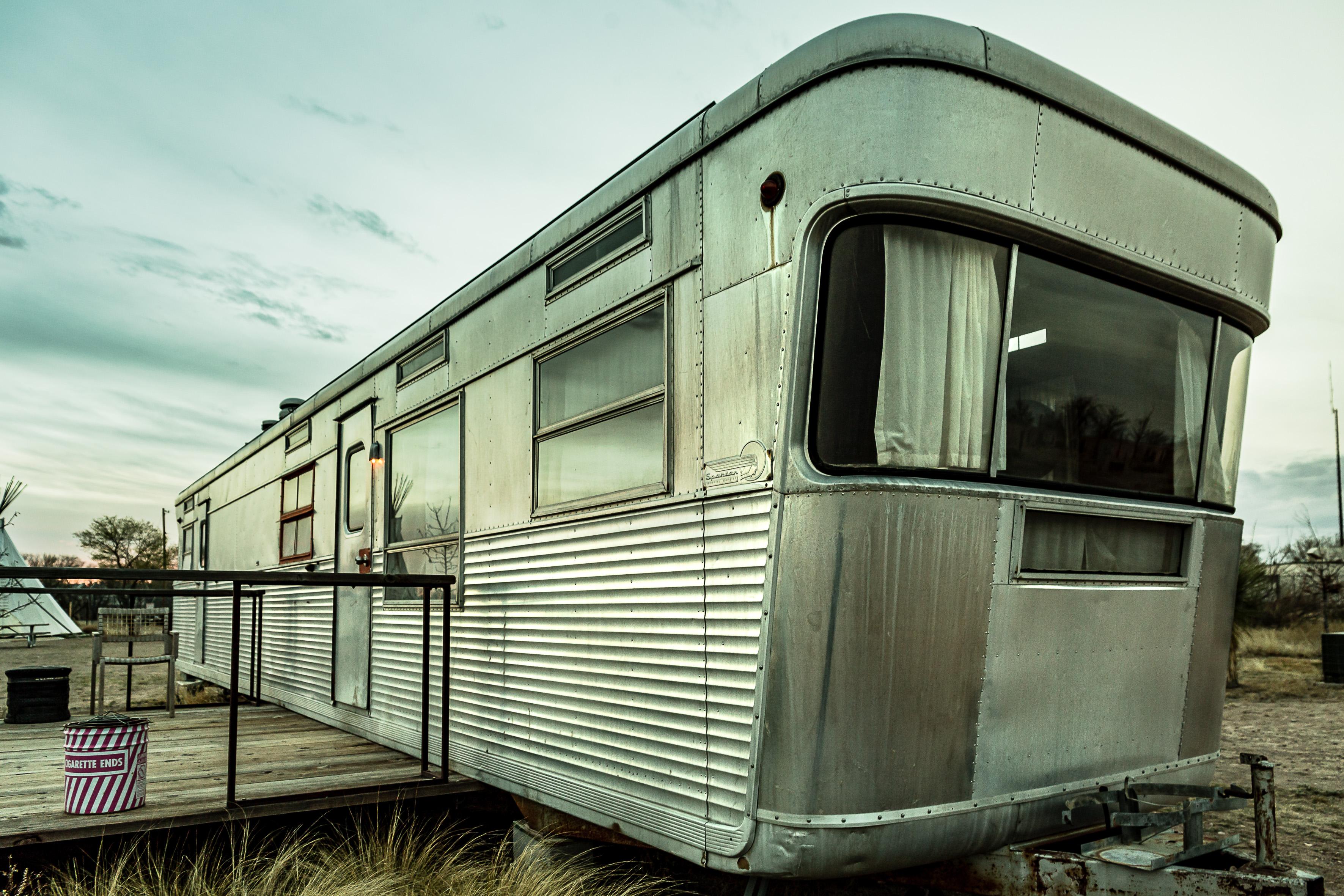 Wonder Trailer Marfa Texas Fotografia di Pico Garcez
