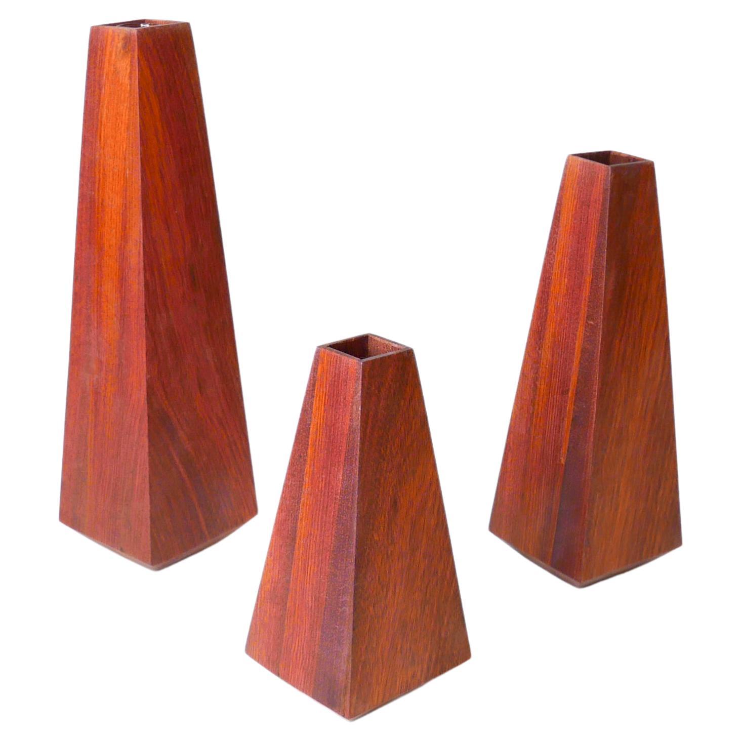 'Picos' Minimalist Set of Wooden Vases in Brazilian Hardwood by Knót Artesanal For Sale