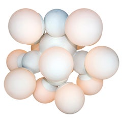 Verre opalin Picpus, lustre à 14 lumières en grappe