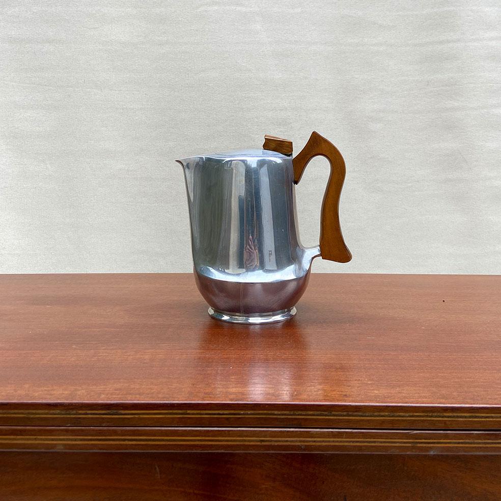 Picquot Ware 1960s Silver Tea And Coffee 5 Piece Set With Tray In Good Condition For Sale In London, GB