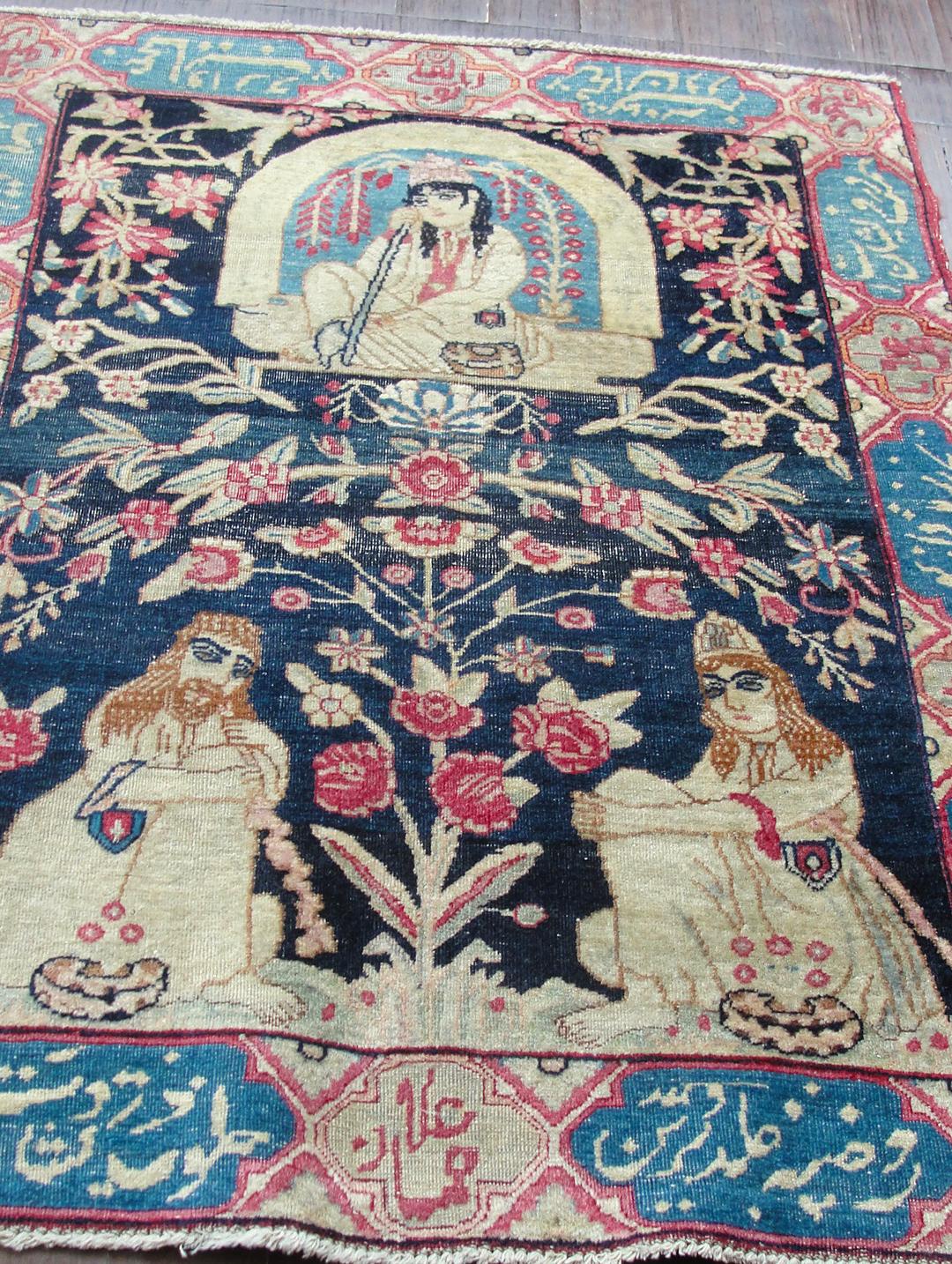Bildlicher antiker persischer Kermanshah-Teppich (Kirman) im Angebot