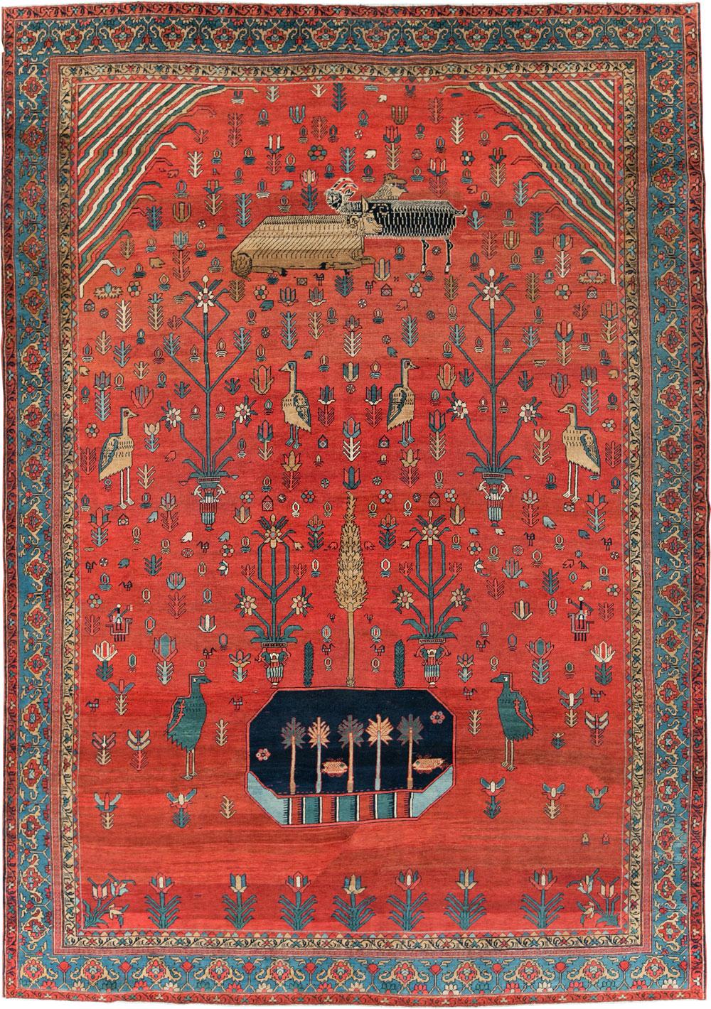 Rare early 20th-century pictorial animal Bakshaish rug with various sheep and pigeons floating around a red field

Measures: 9'9'' x 14'

The best Bakshaish carpets offer a unique combination of geometric all-over design formats with