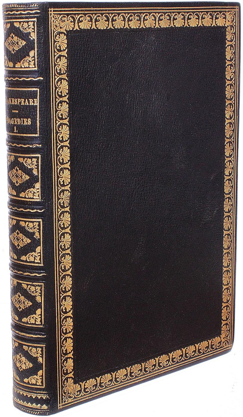 Pictorial Edition - Works Of William Shakespeare - 8 vols. IN FULL LEATHER In Good Condition In Hillsborough, NJ
