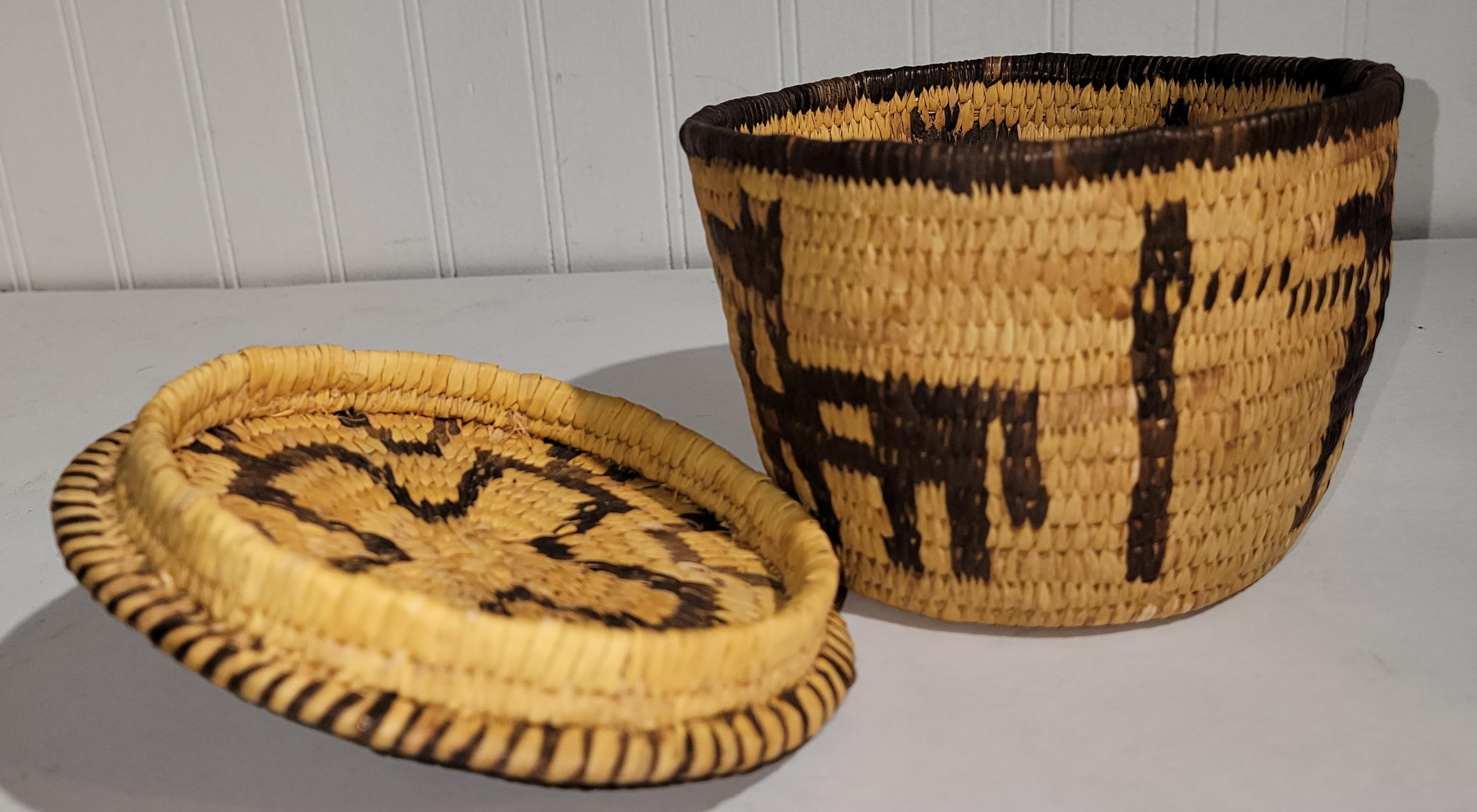 Américain Panier Papago pictural en vente