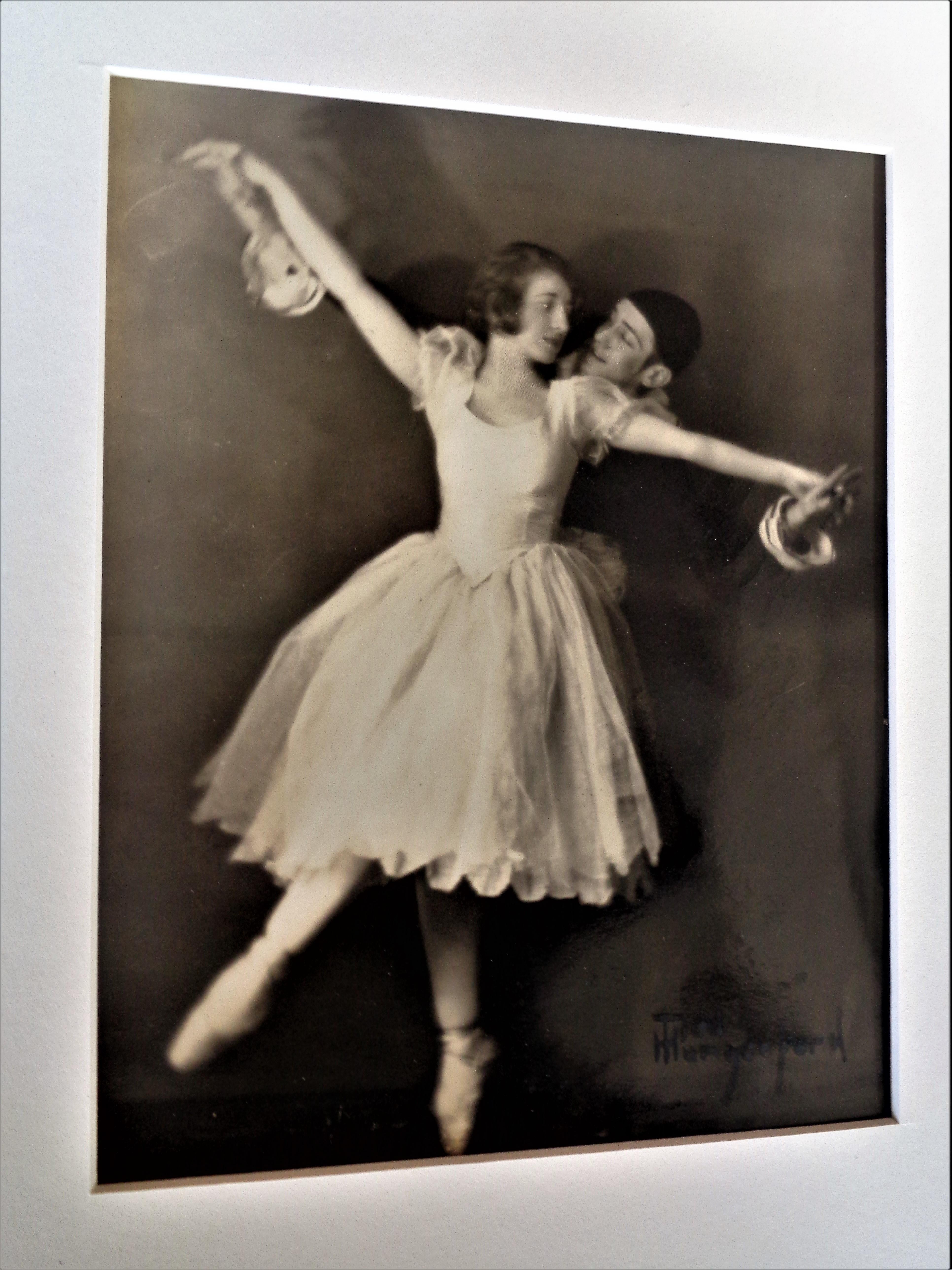 Early 20th Century Pictorialist Sepia Tone Gelatin Silver Print Photograph Ballet Dancers, 1910 For Sale