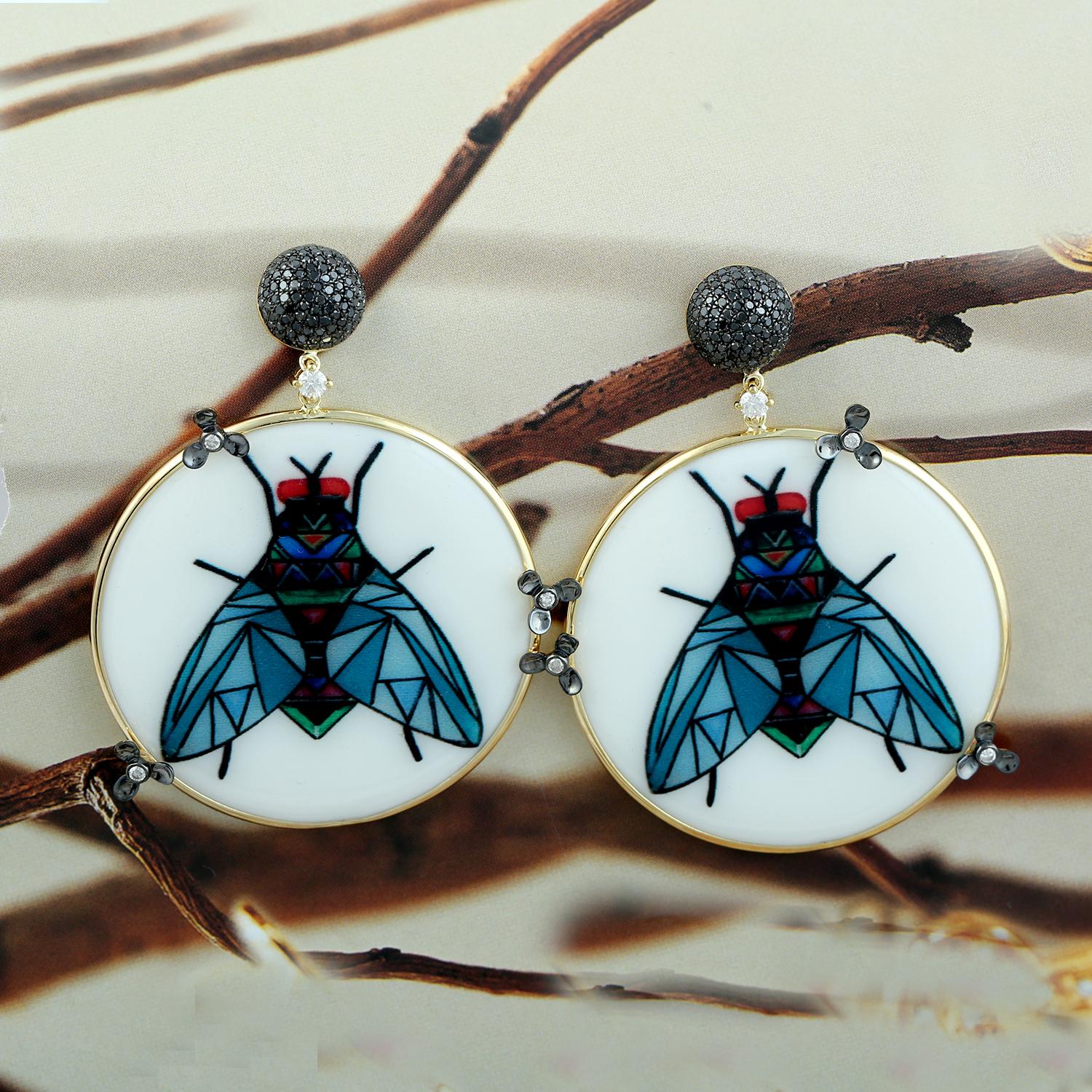Artisan Picture Enamel Dangle Earrings With Diamonds Made In 18k Yellow Gold For Sale