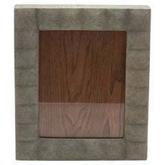 Cornice 8x10" in zigrino grigio trapuntato di R&Y Augousti