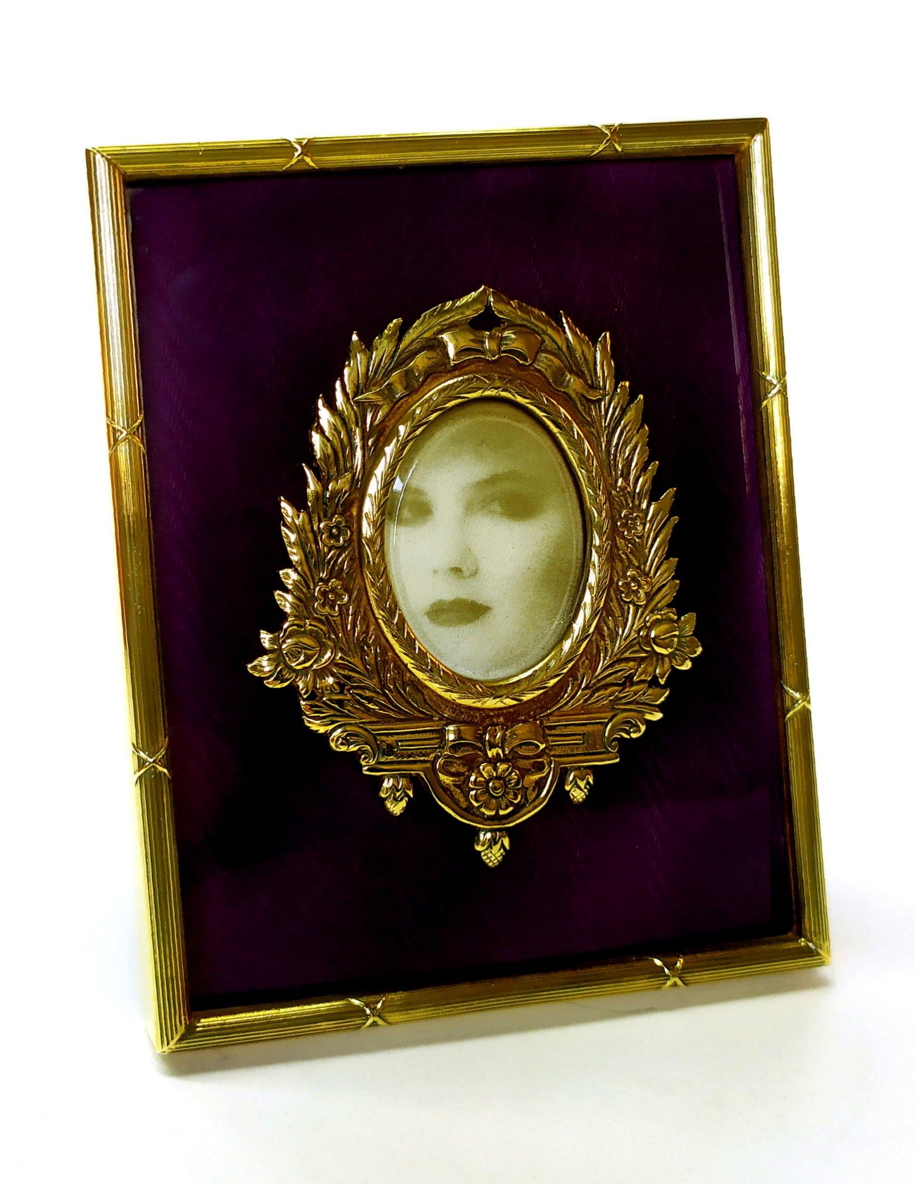 Italian Picture Frame for oval photos enamel Guilloche Sterling Silver Salimbeni For Sale