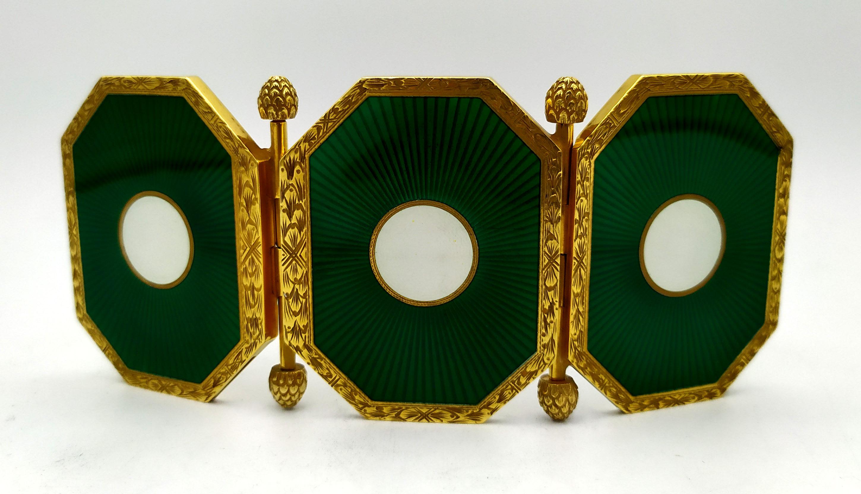 italien Porte-photos de poche A Silver Silver Enamel 3 Photographies en vente