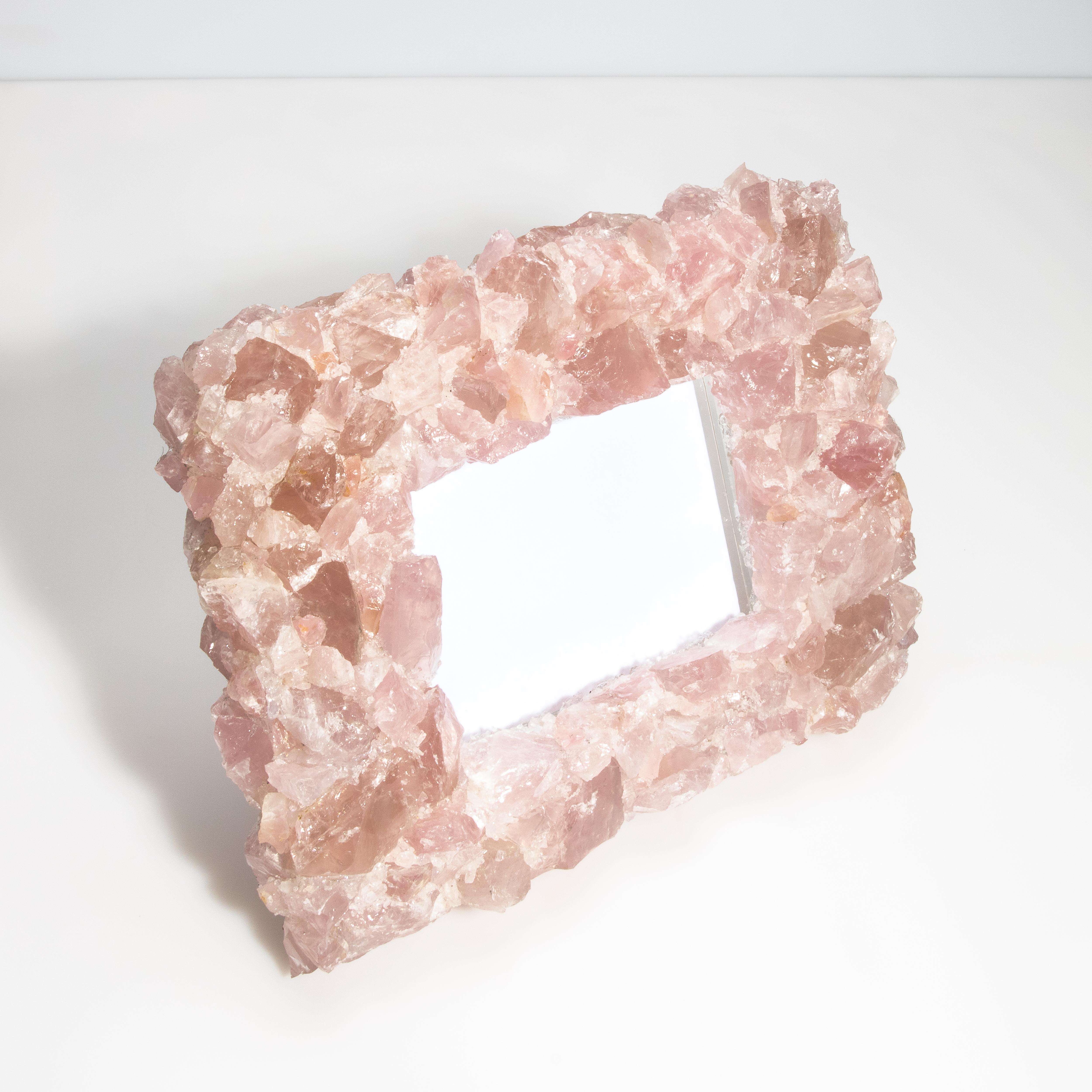 XXI secolo e contemporaneo Cornice orizzontale grande in quarzo rosa in vendita