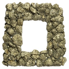 Grand cadre vertical en pyrite