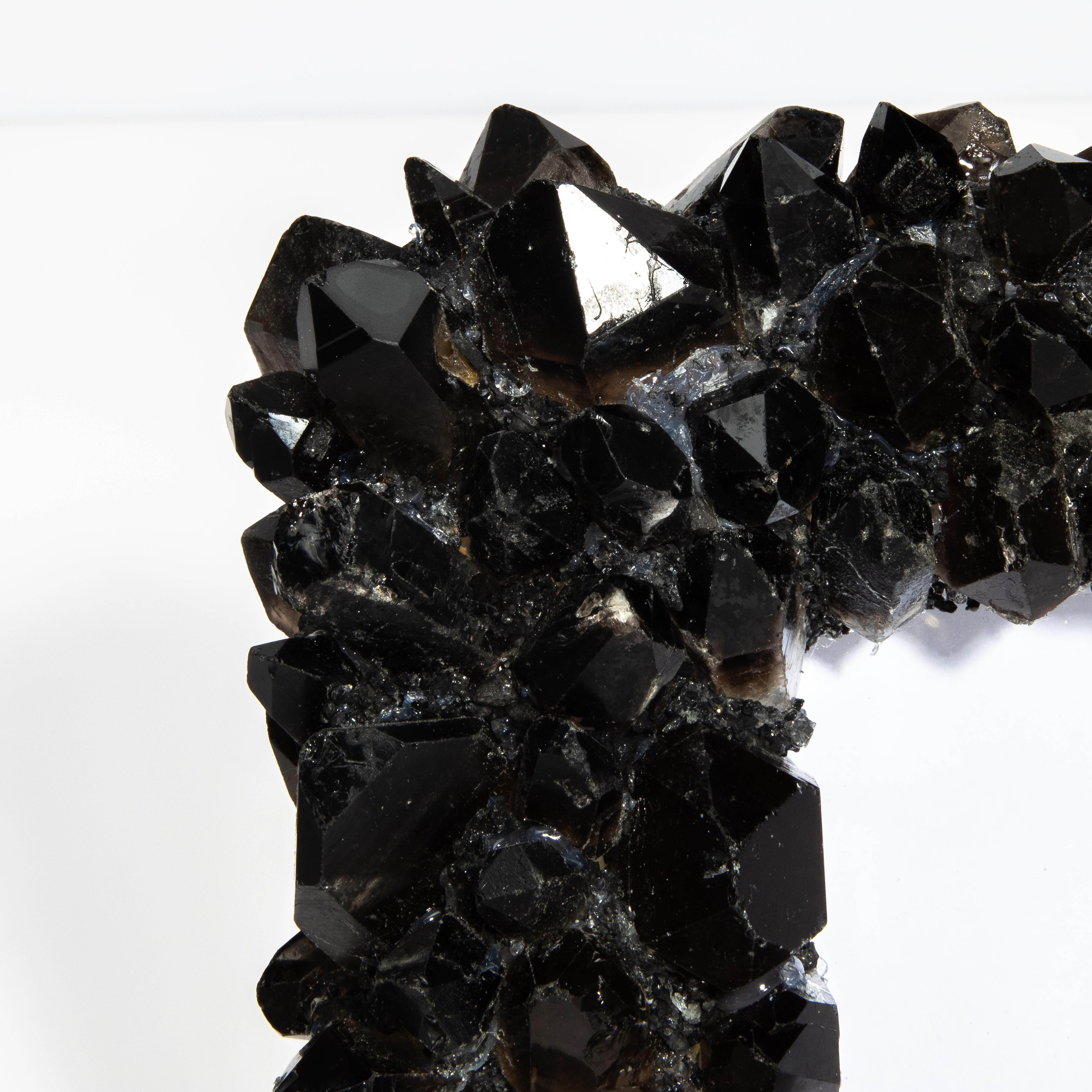 Picture Frame Medium Horizontal in Black Quartz In New Condition For Sale In West Hollywood, CA