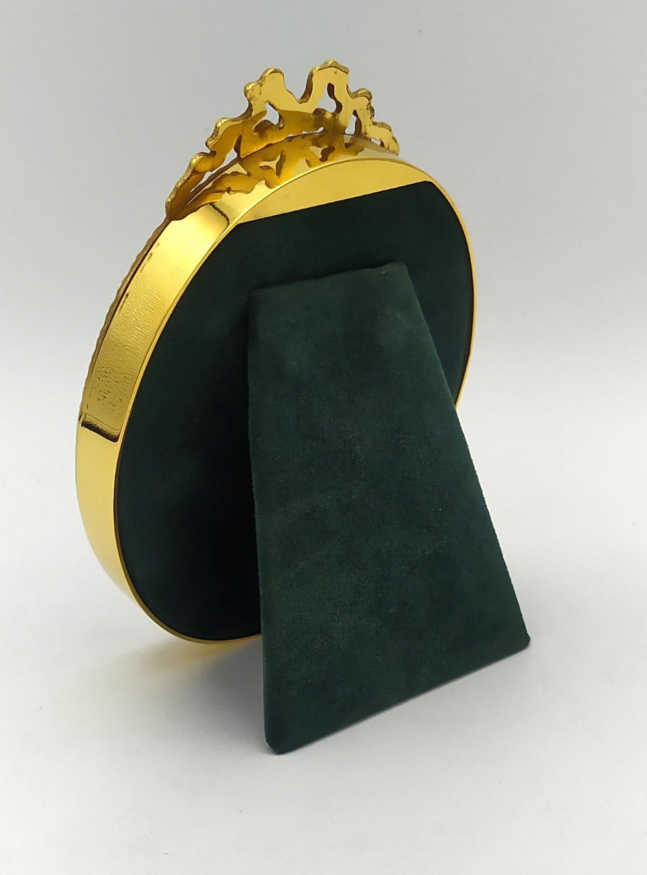 Marco Ovalado Esmeralda Esmalte verde y Salimbeni tallado a mano Napoleón III en venta