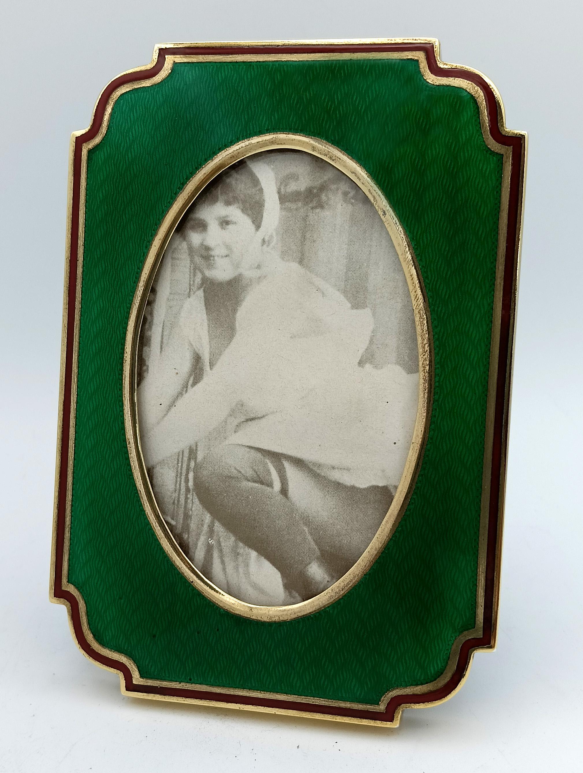 Cornice a forma di angoli Smalto verde A. Silver in vendita 2
