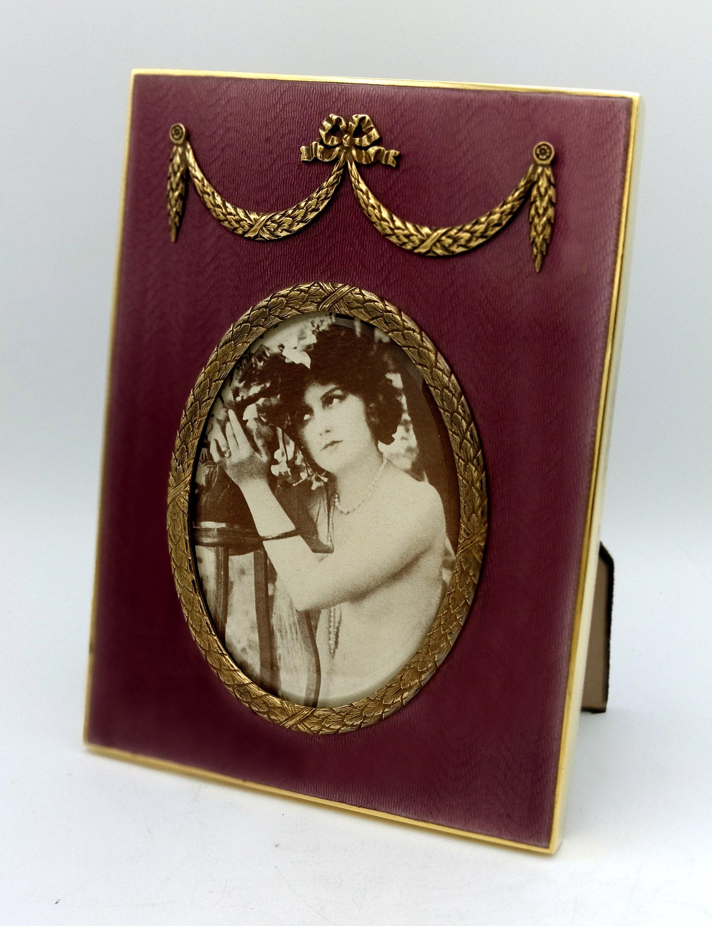 Fin du 20e siècle Cadre photo en argent émaillé rouge Empire français style Napoléon III Salimbeni en vente