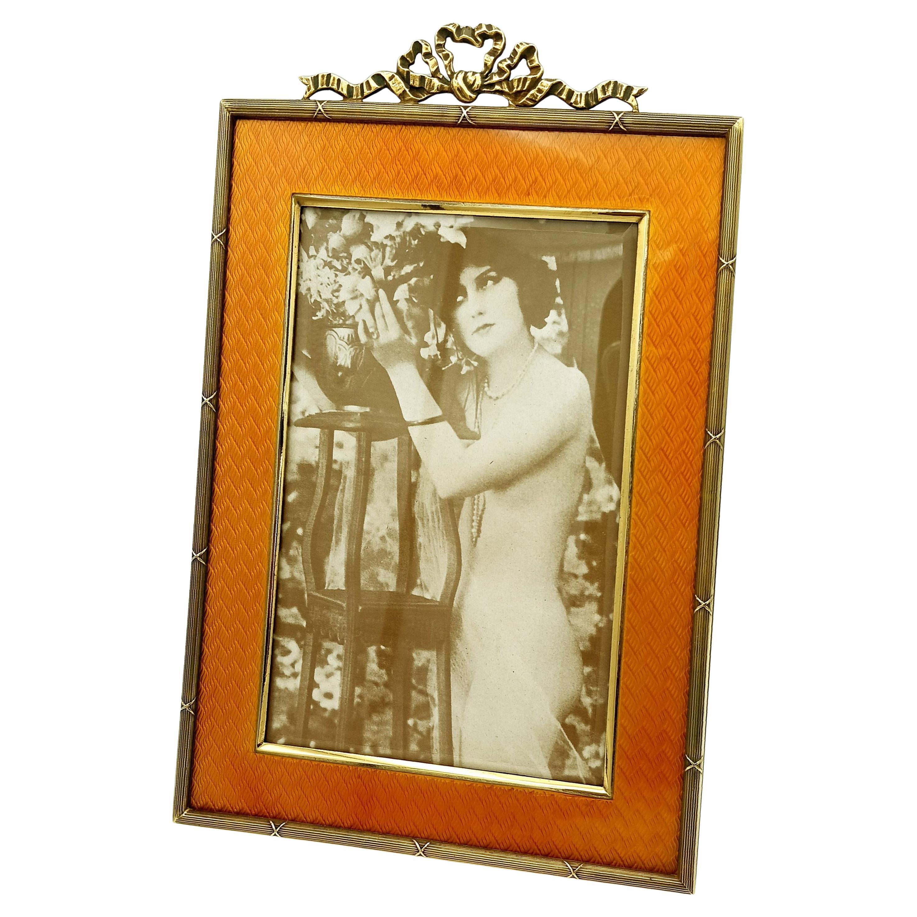 Picture Frame Silver Enamel with edges and frieze in Louis XVI style Salimbeni For Sale