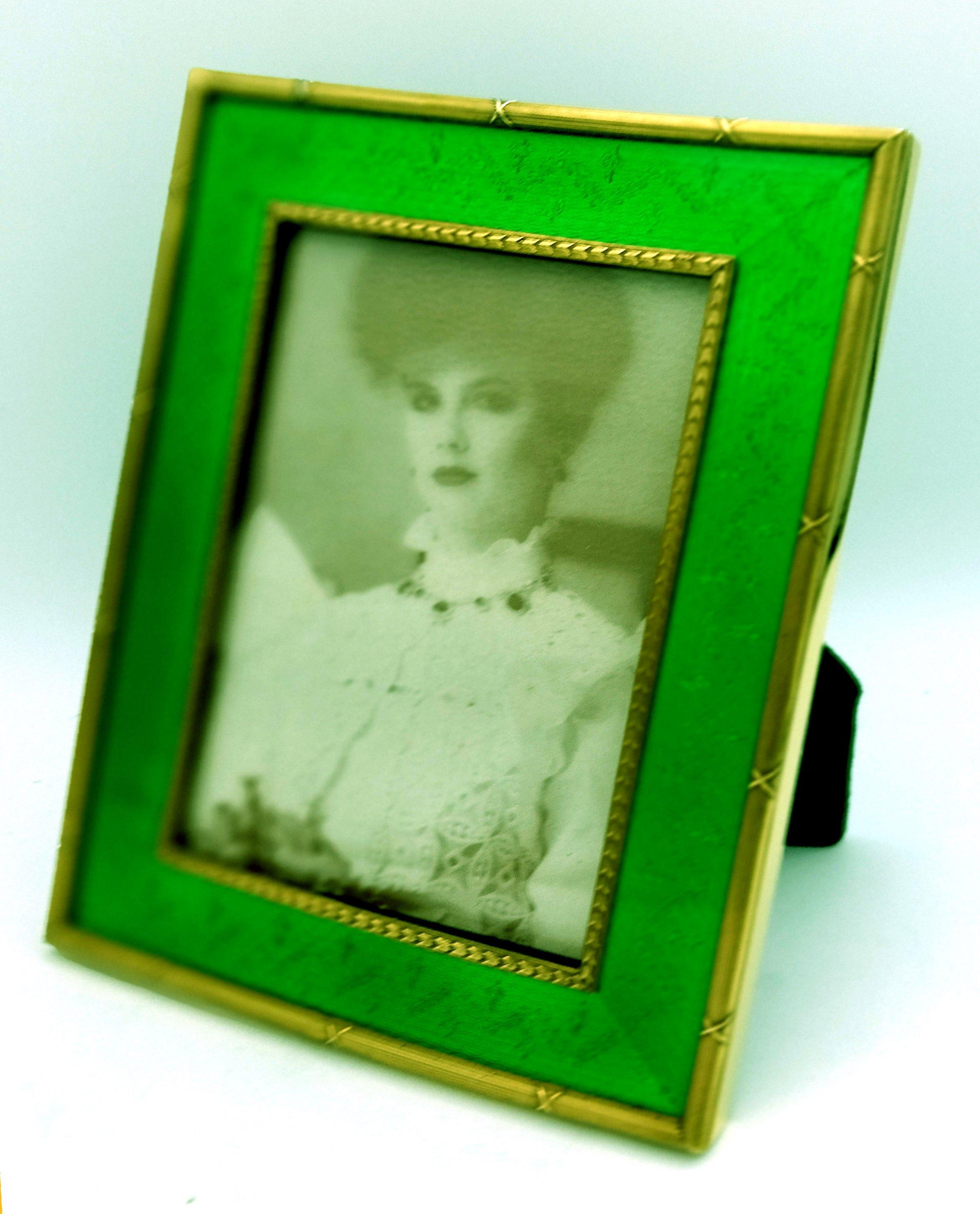 Picture Frame Silver Green Enameled with very fine hand engraving Salimbeni (Italienisch) im Angebot