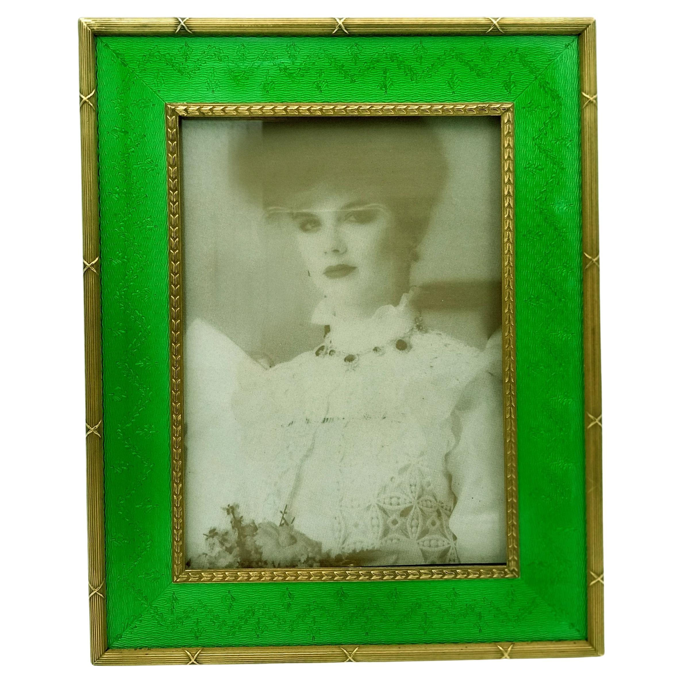 Picture Frame Silver Green Enameled with very fine hand engraving Salimbeni