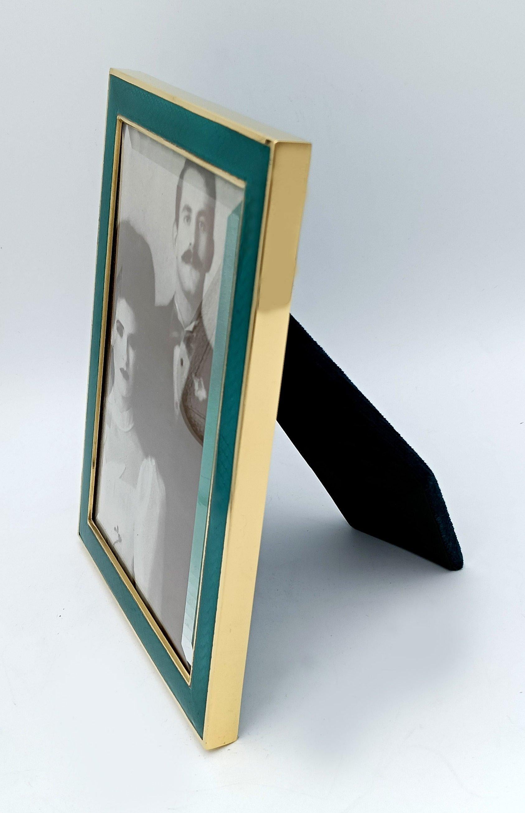 Metà XX secolo Cornice per quadri in argento rettangolare con smalto verde smeraldo in stile moderno Salimbeni in vendita