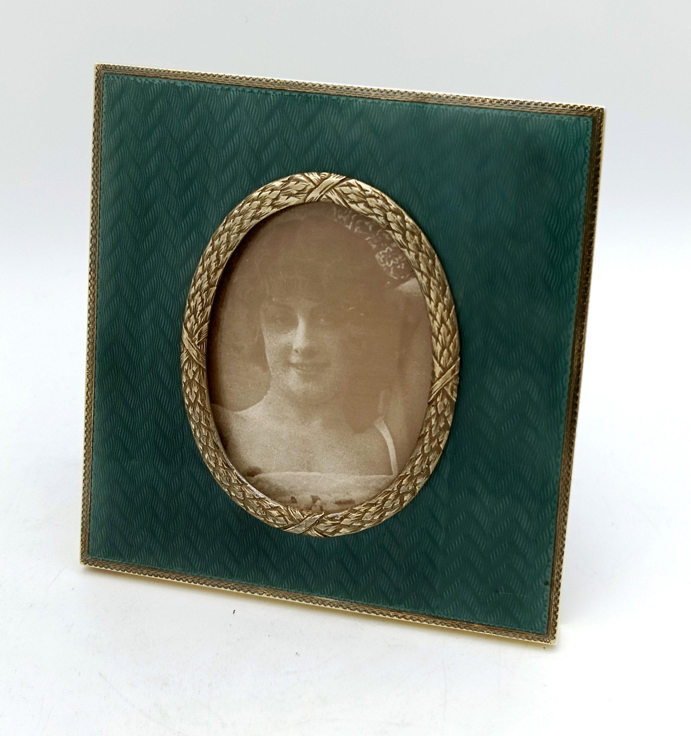 Napoleone III Cornice quadrata Greene & Greene ritratto ovale Argento Salimbeni in vendita