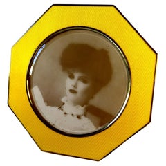 Cornice in argento sterling ottagonale con smalto giallo Salimbeni