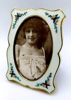 Picture Frame Viennese Art Nouveau style  Oval portrait Salimbeni