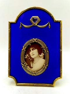 Cornice per foto con  smalto su un Salimbeni guilloché a raggiera.