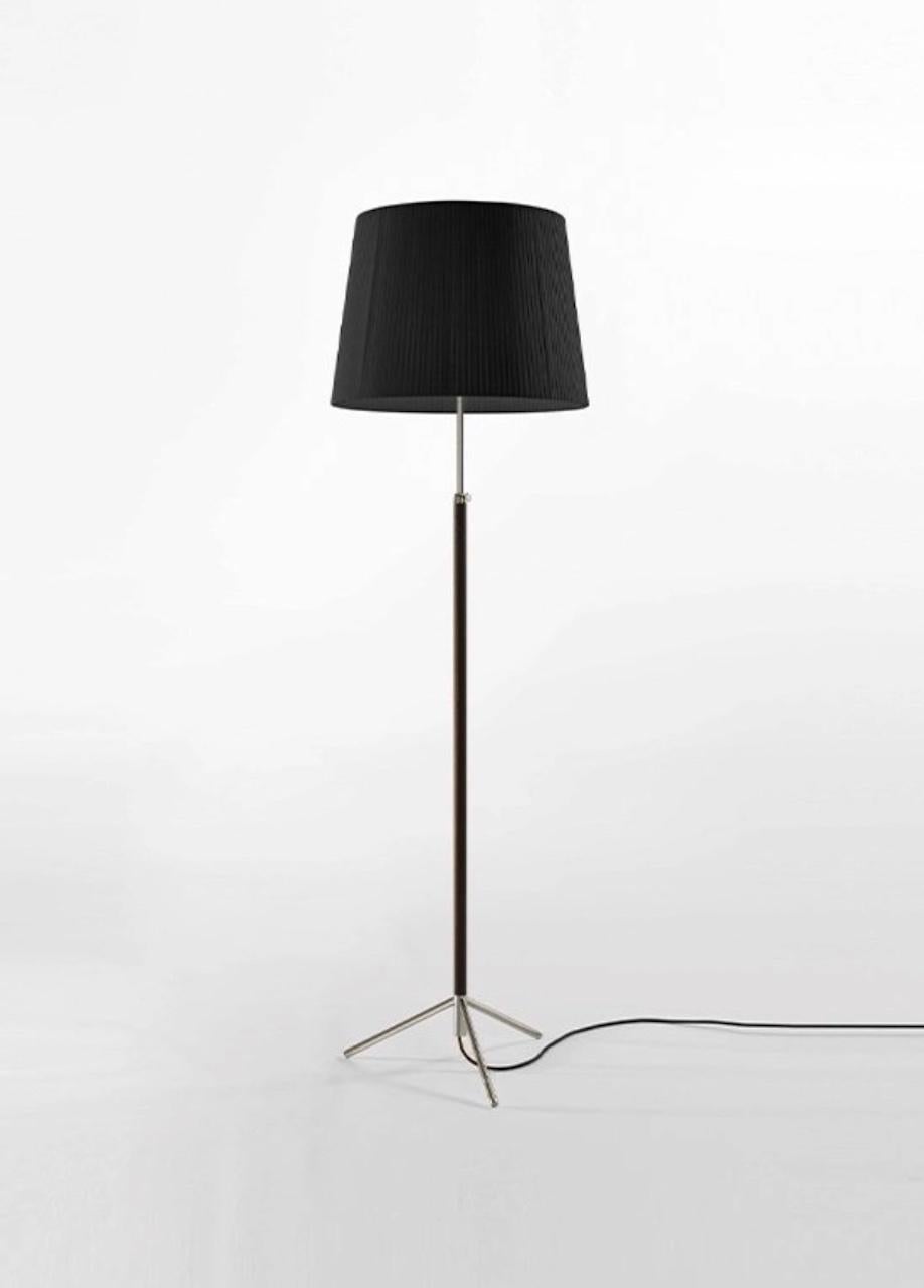 Pie de Salón G1 Floor Lamp by Jaume Sans for Santa & Cole In New Condition For Sale In Los Angeles, CA