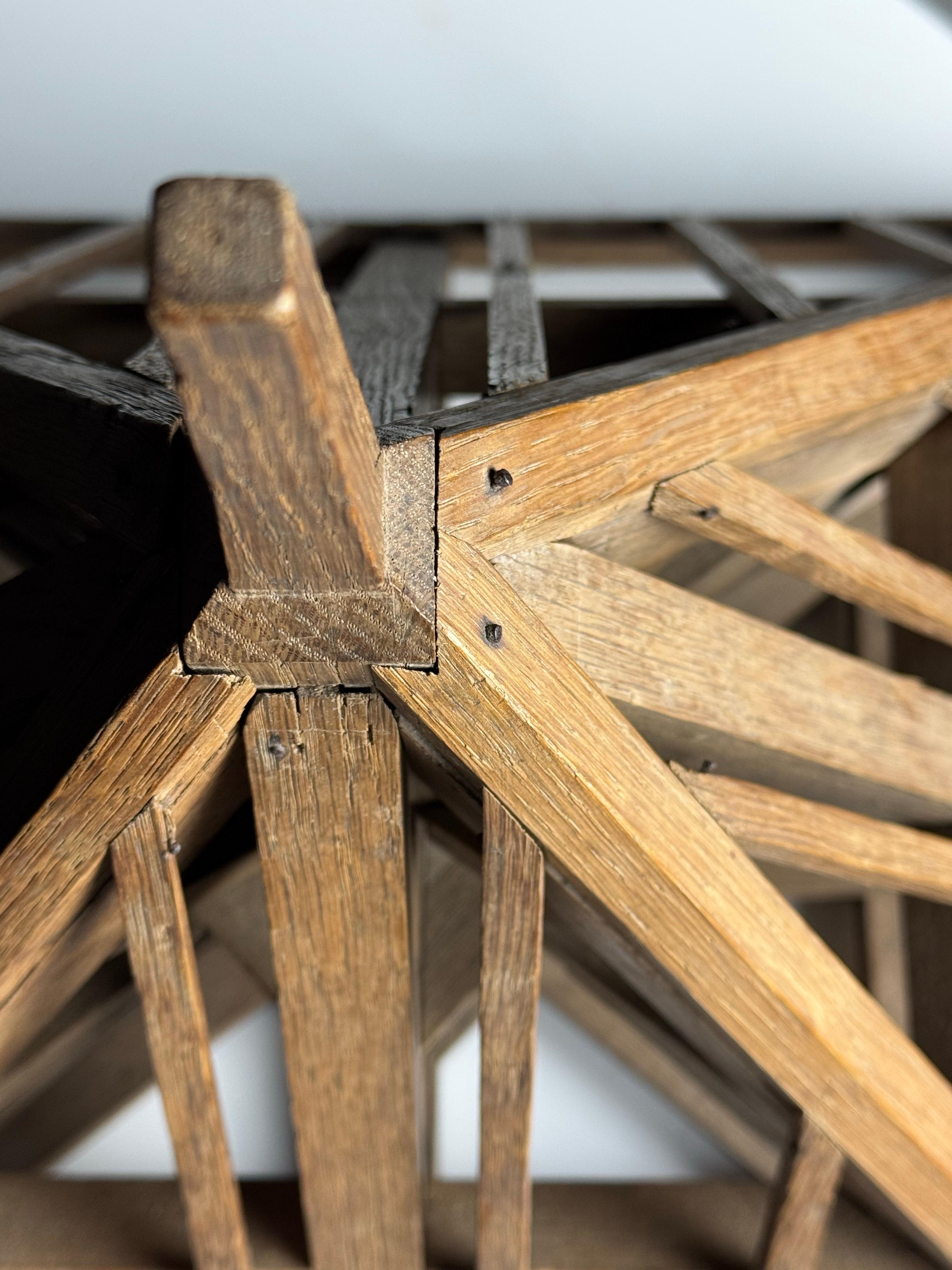 Piece de Maitrise, modèle de toit architectural en vente 5