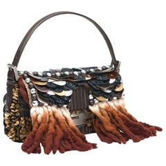 FENDI - Grande pochette à main baguette plaquée à sequins brodée - Pièce unique