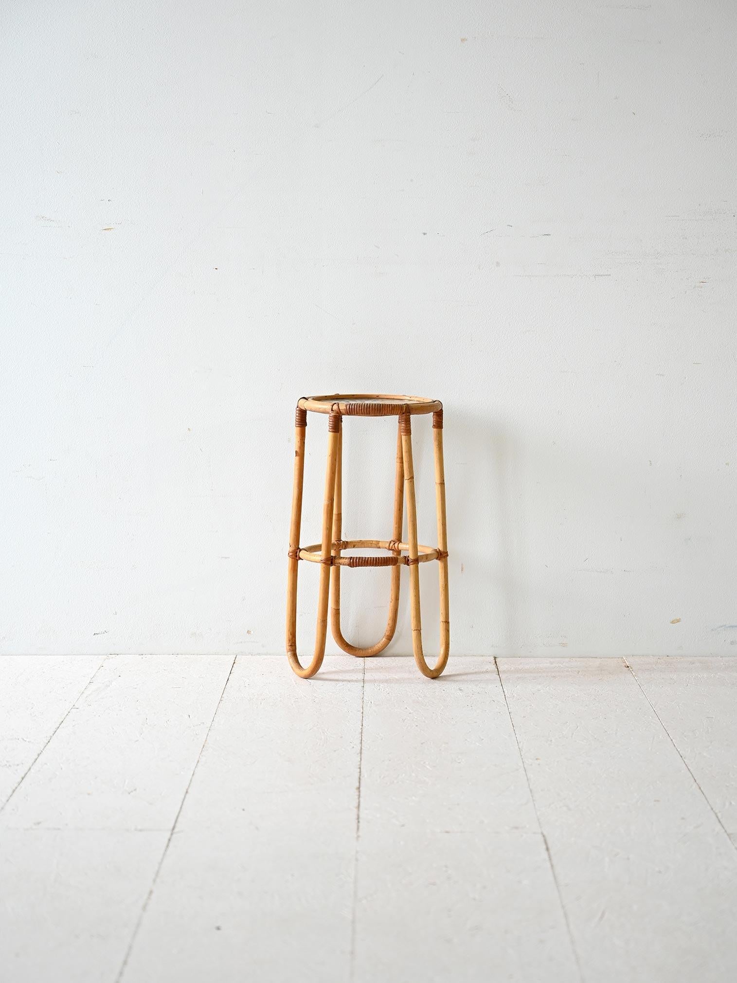Vintage-Bambussockel mit Glasplatte (Skandinavische Moderne) im Angebot