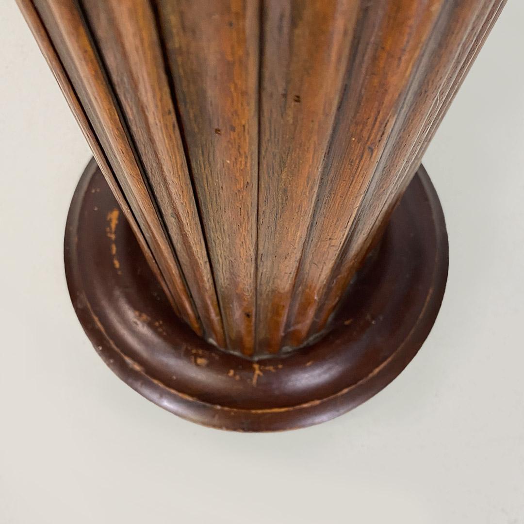 Pedestal or column display stand, wooden, early 1900s For Sale 5