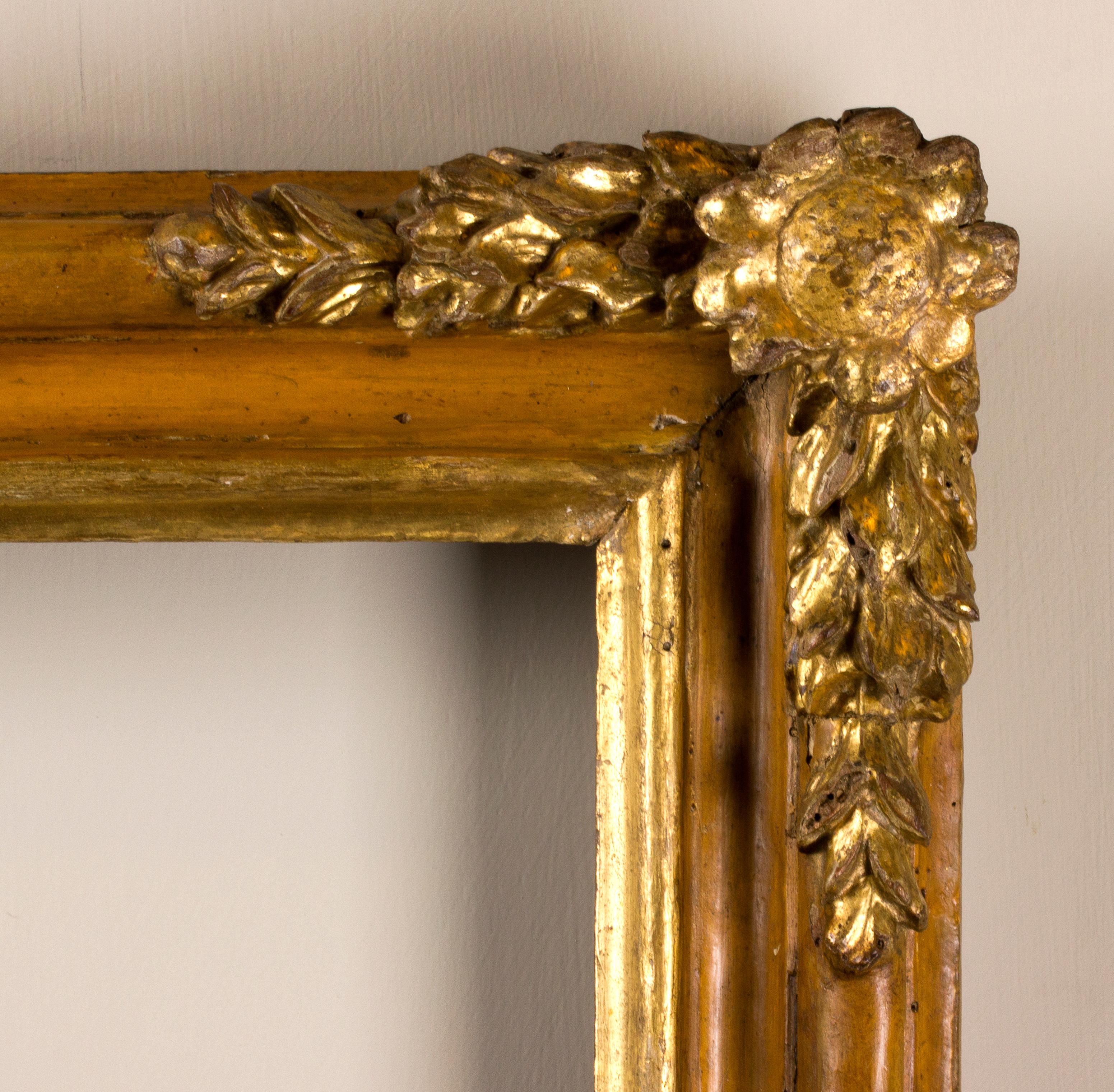 Piedmont frame, early 18th century
Golden and lacquered Salvator Rosa frame embellished by carved wood vegetal elements.
Internal measures: 66.3 x 48.5 cm; external measures: 78.5 x 61.3 cm
Inside: 66.3 x 48,5 cm; outside: 78.5 x 61.3 cm
Depth
