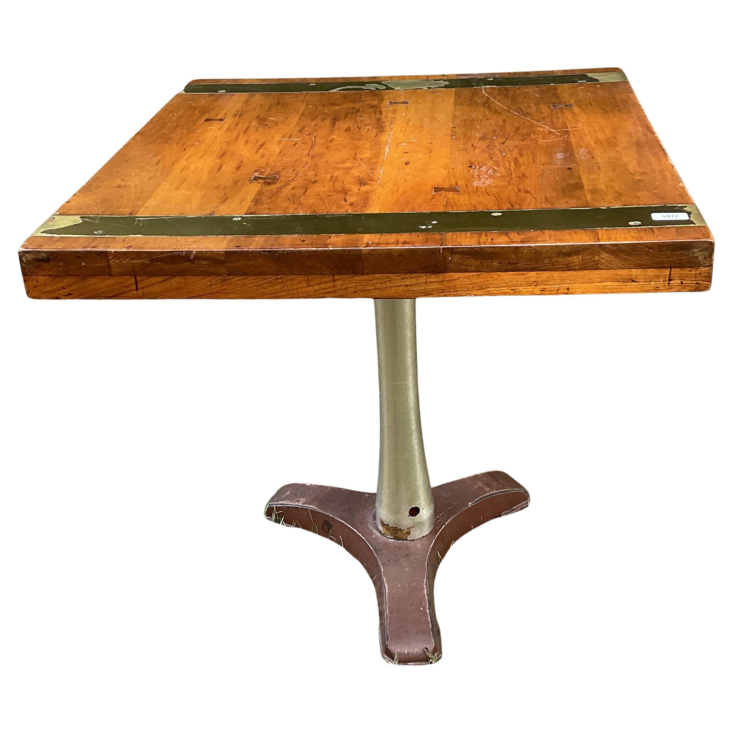 Pier 4 Restaurant Dining Table