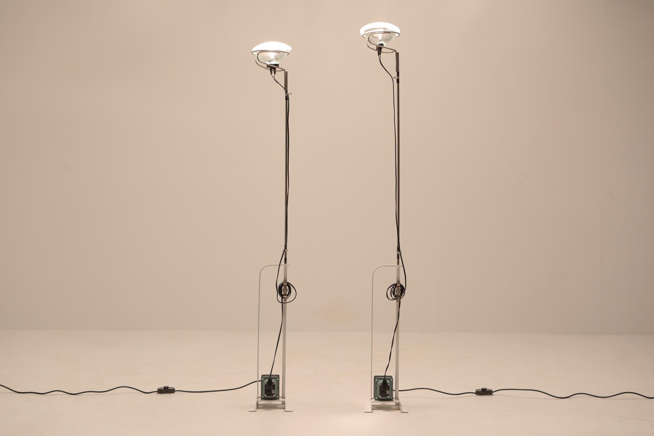 Pier Giacomo and Achille Castiglioni Toio Floor Lamp for Flos In Good Condition In Antwerp, BE