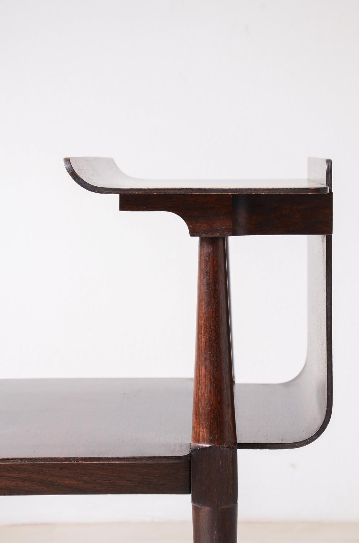 Mid-Century moderno Pier Giacomo e Achille Castiglioni  Elegante coppia di tavolini da salotto