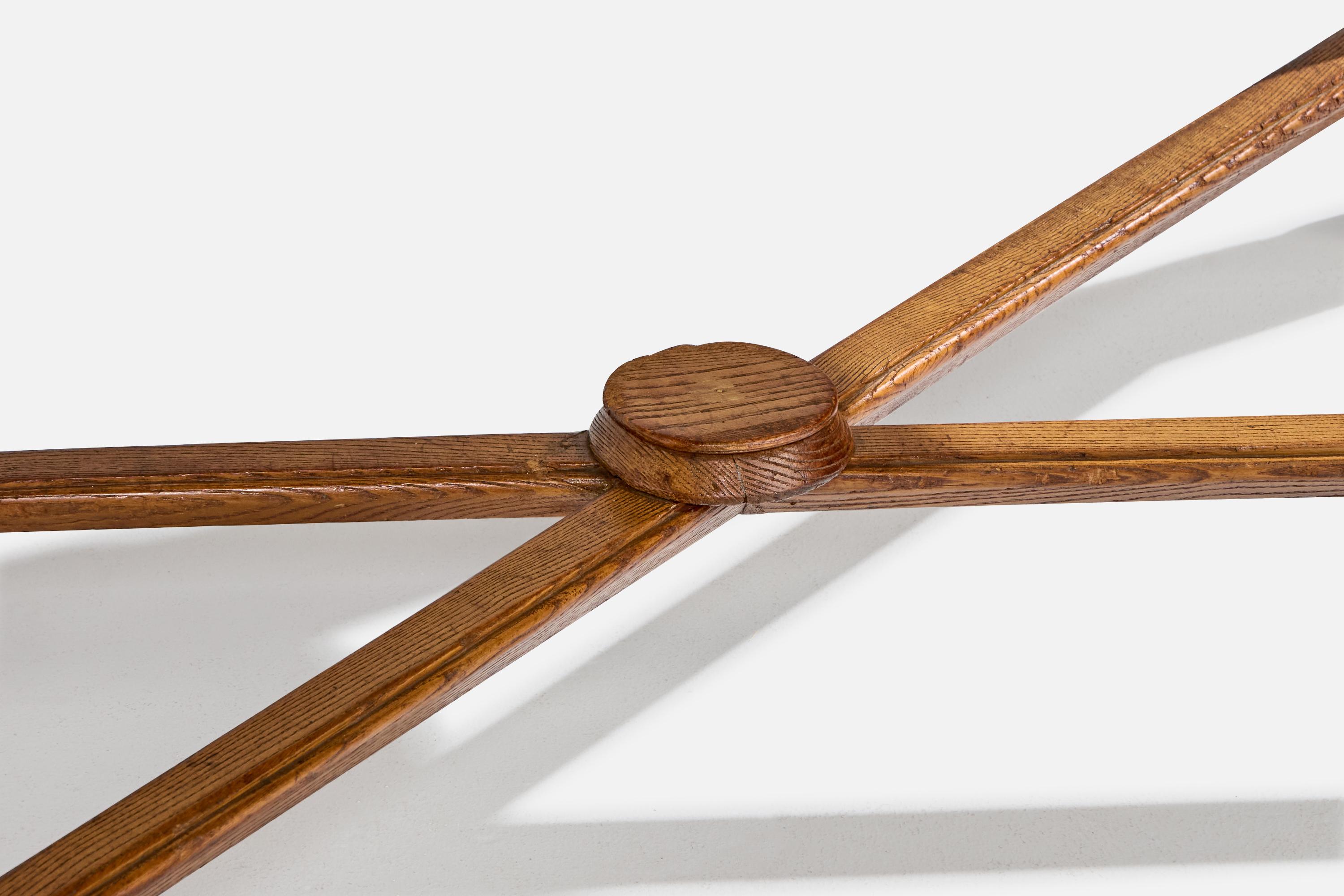 Attribuzione Pier Luigi Colli, Tavolo da centro, Oak, Italia, anni '40 in vendita 7