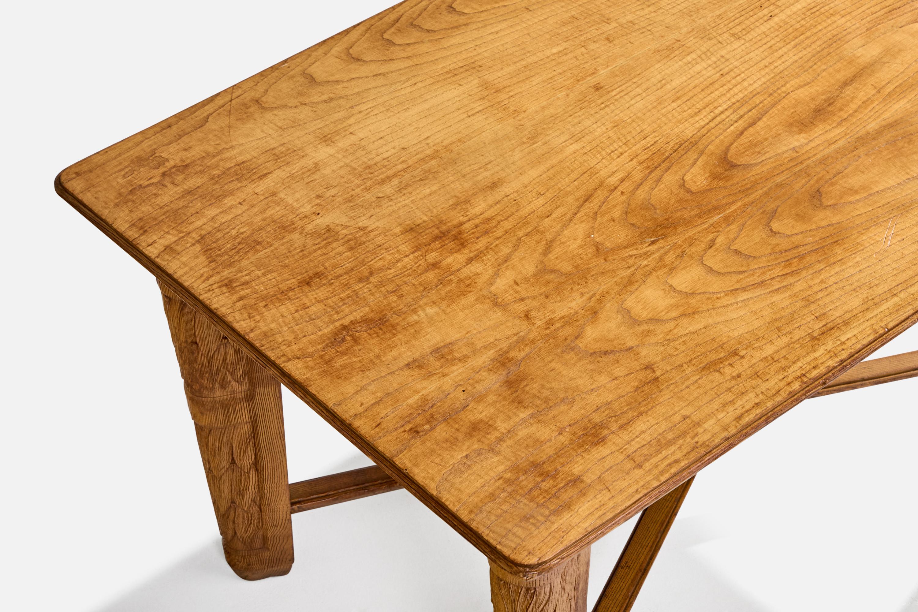 Attribuzione Pier Luigi Colli, Tavolo da centro, Oak, Italia, anni '40 in vendita 1