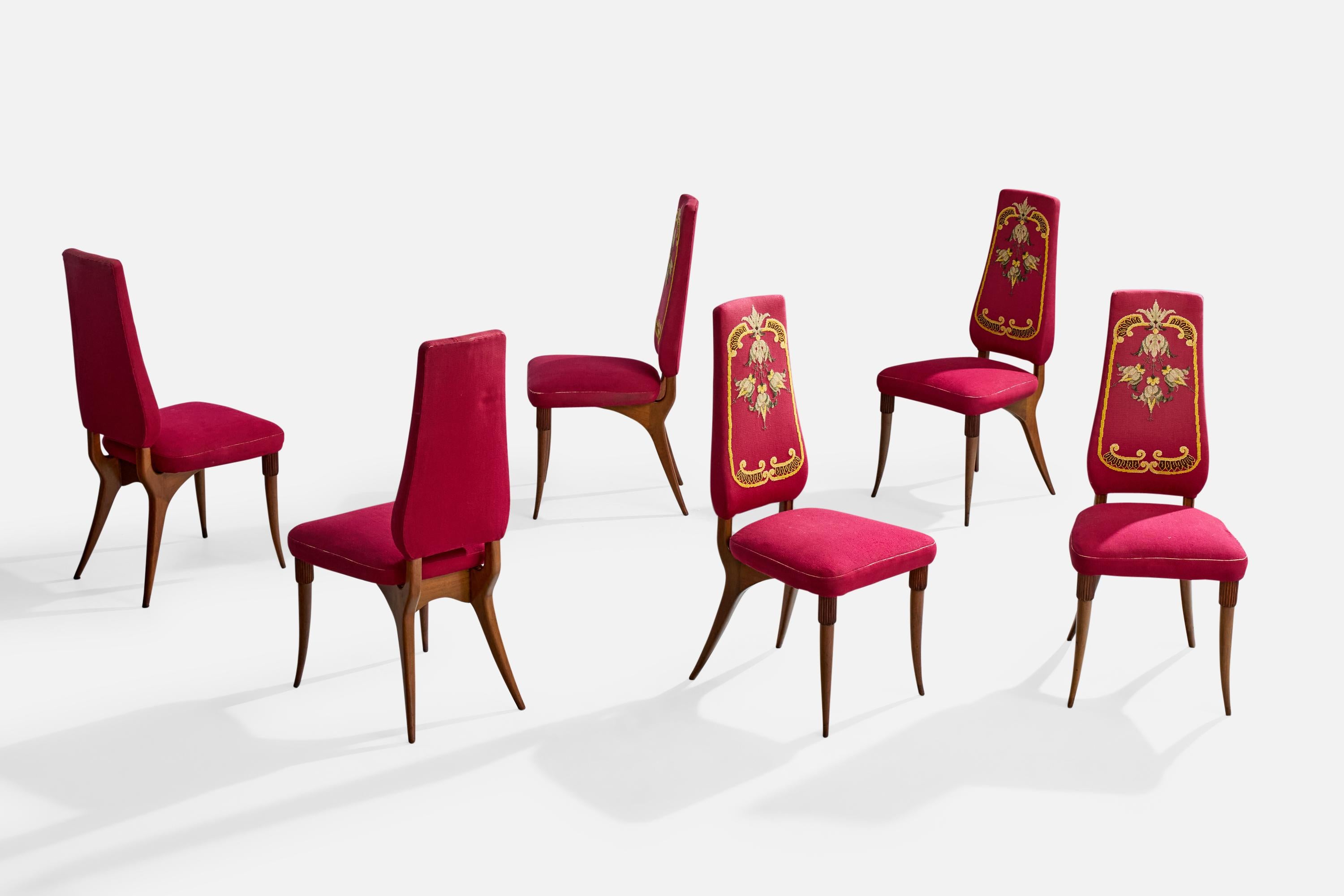 Un ensemble de six chaises de salle à manger en bois et tissu rouge conçues et produites par Pier Luigi Colli, Italie, vers les années 1950.

Dimensions globales (pouces) : 42.0 