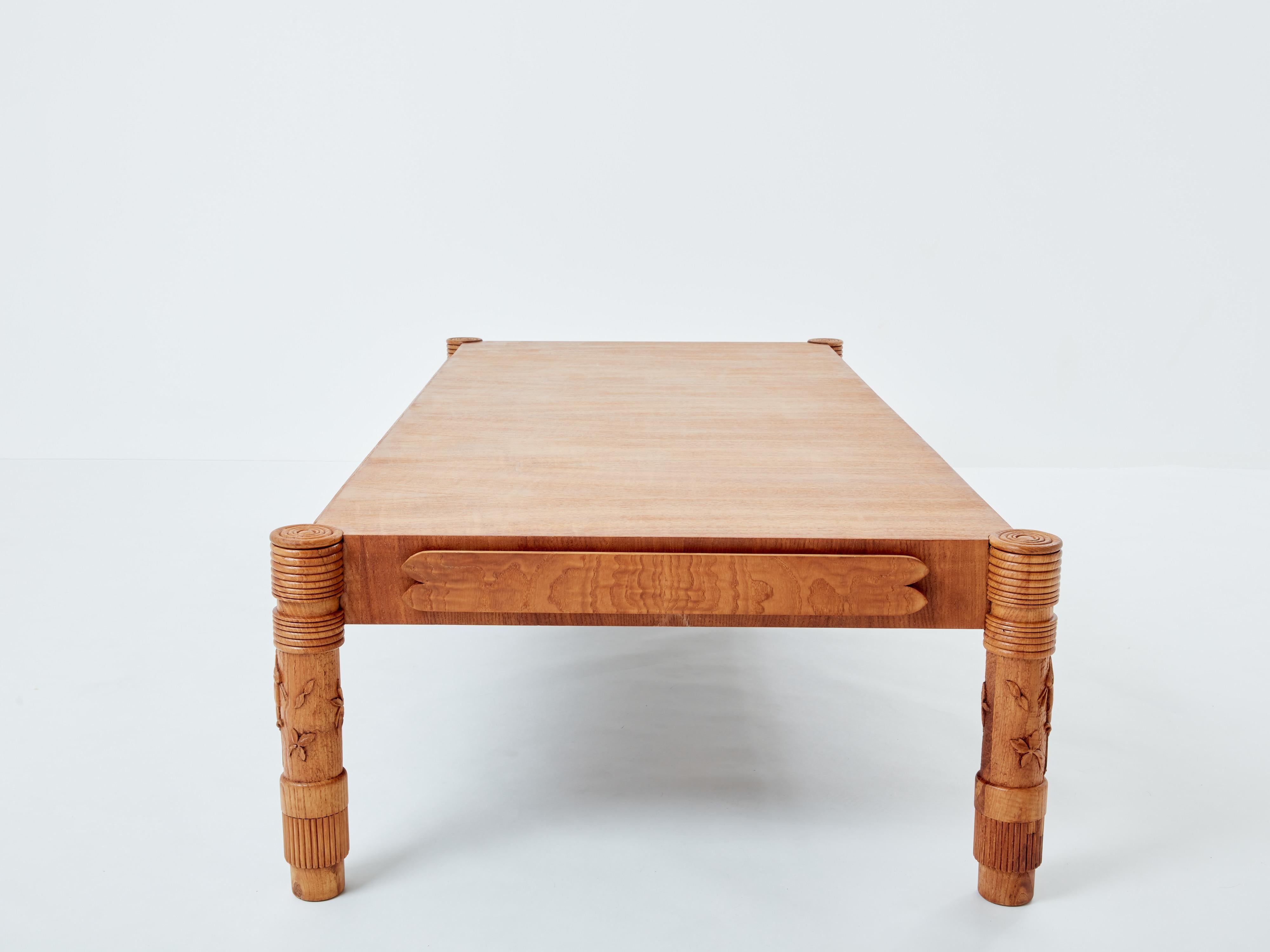 Ash Pier luigi Colli large carved ashwood coffee table 1950  For Sale