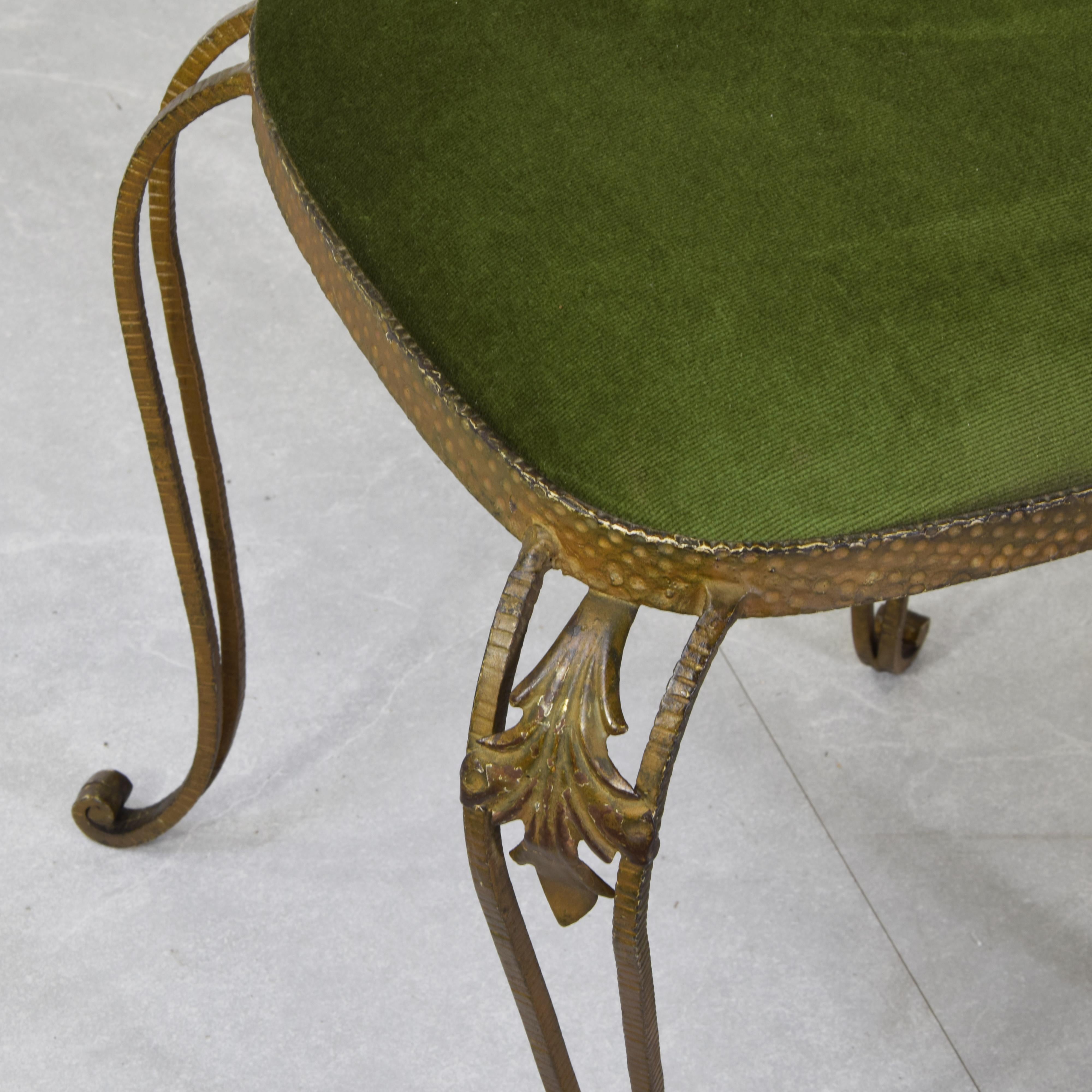 Pier Luigi Colli set de deux chaises en fer forgé et velours 1950s en vente 3