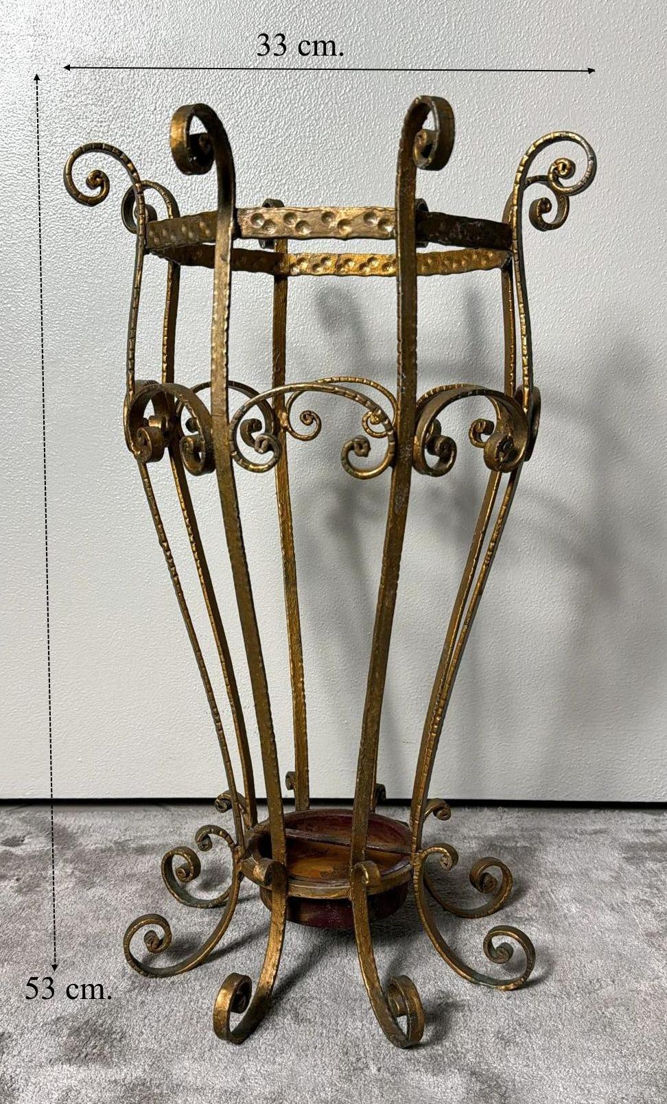 Pier Luigi Colli Style Fer forgé doré Stand Umbrella en vente 11